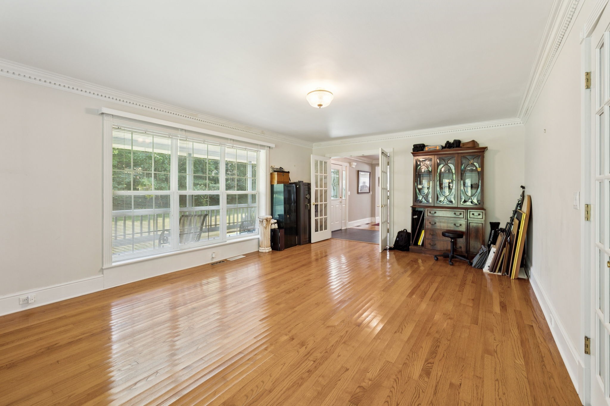 137 LW Lacy Rd