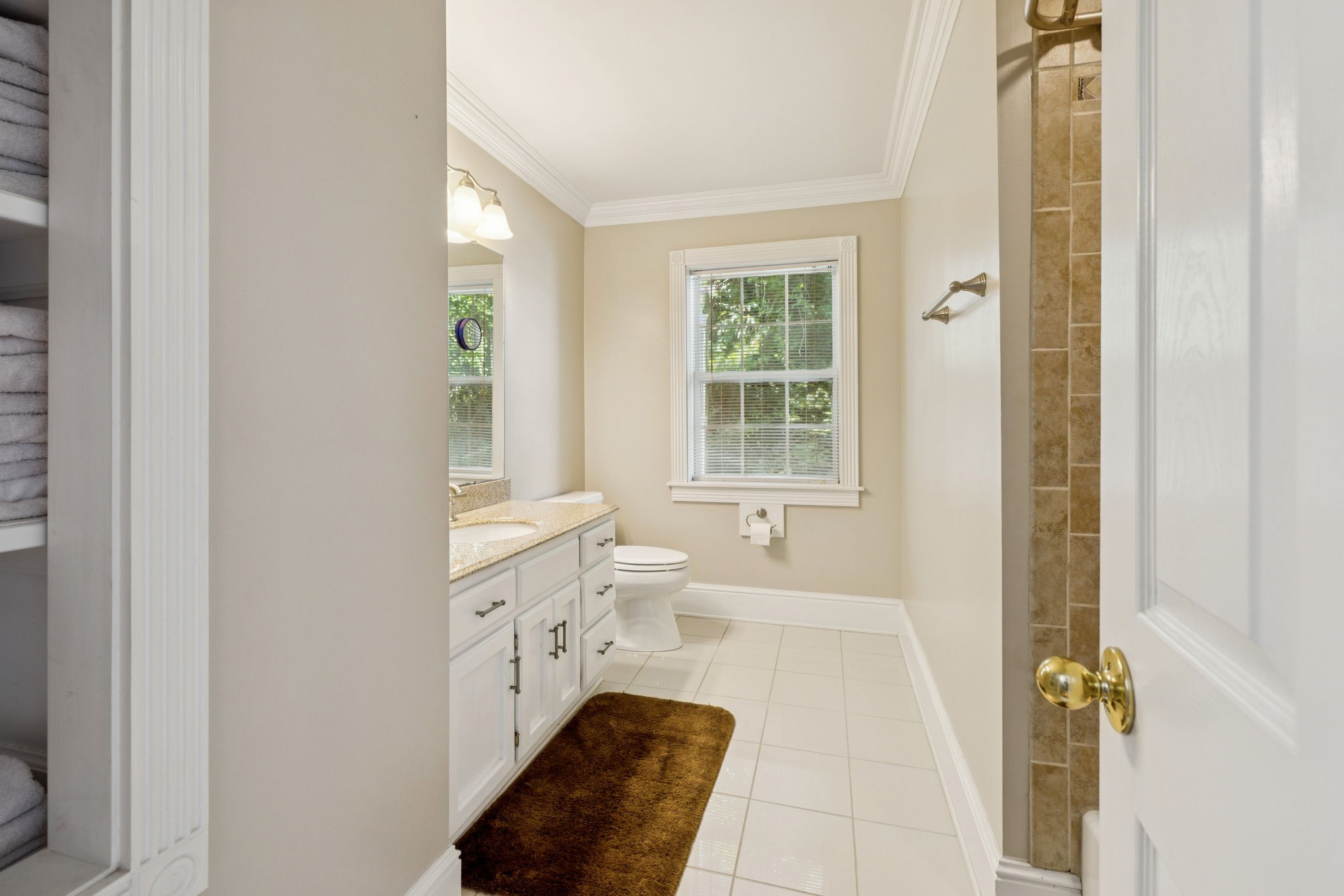 137 LW Lacy Rd