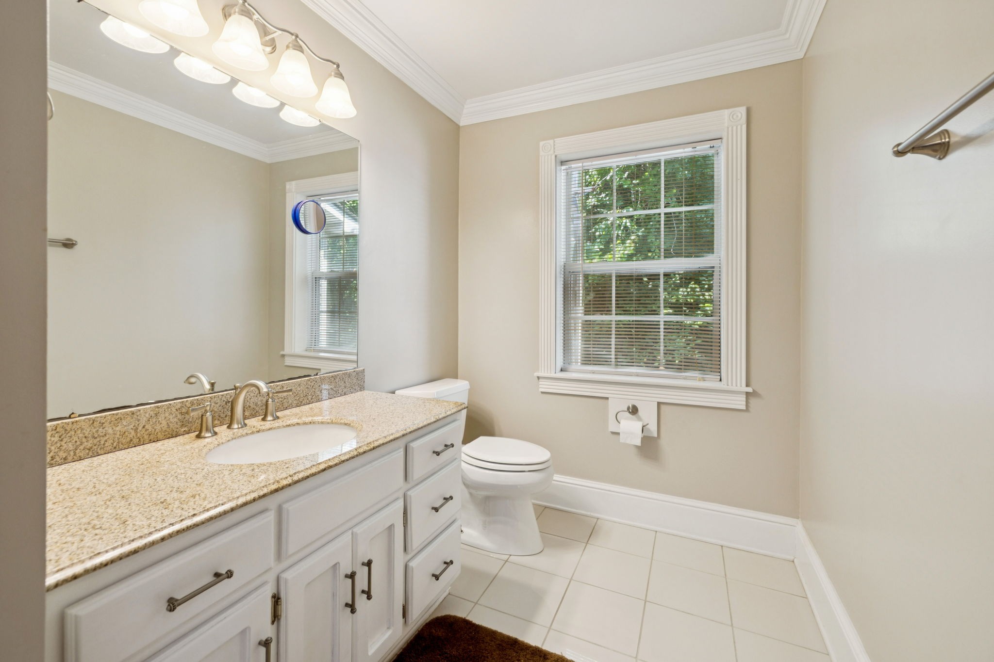 137 LW Lacy Rd