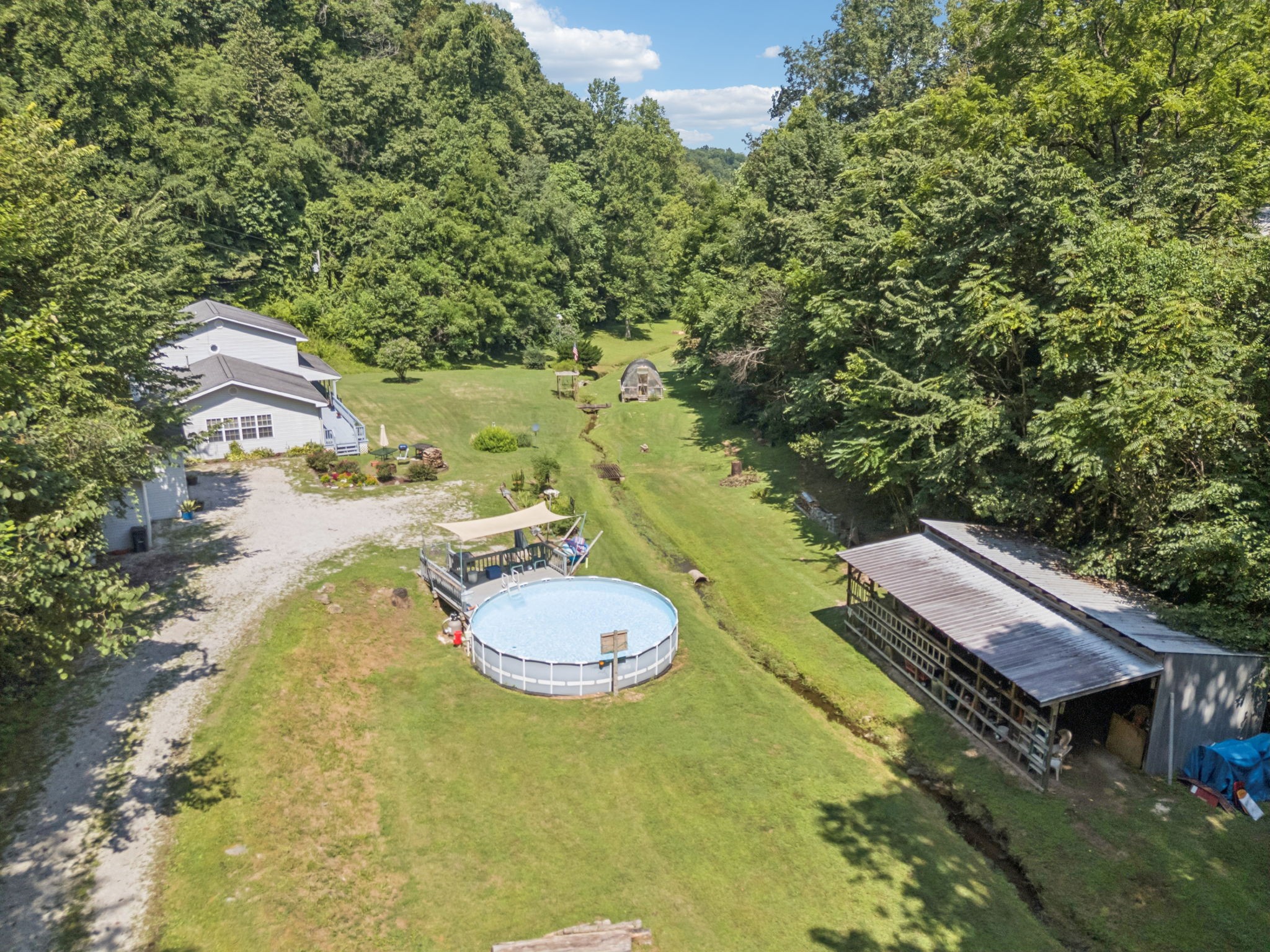 137 LW Lacy Rd