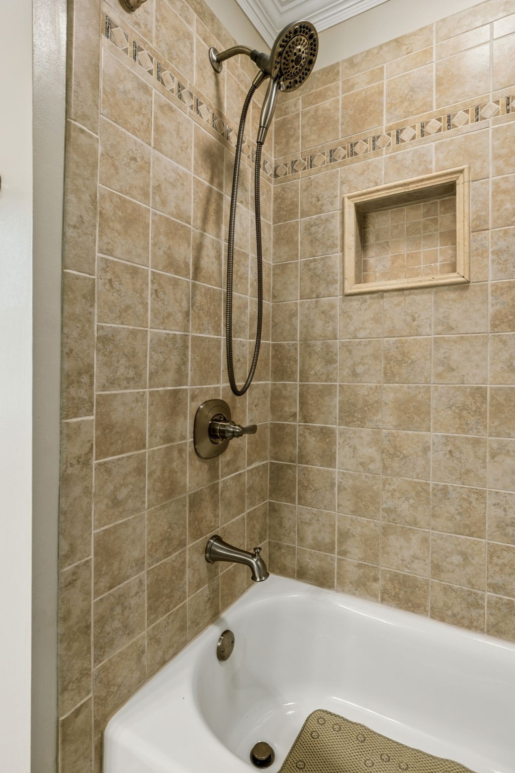 137 LW Lacy Rd