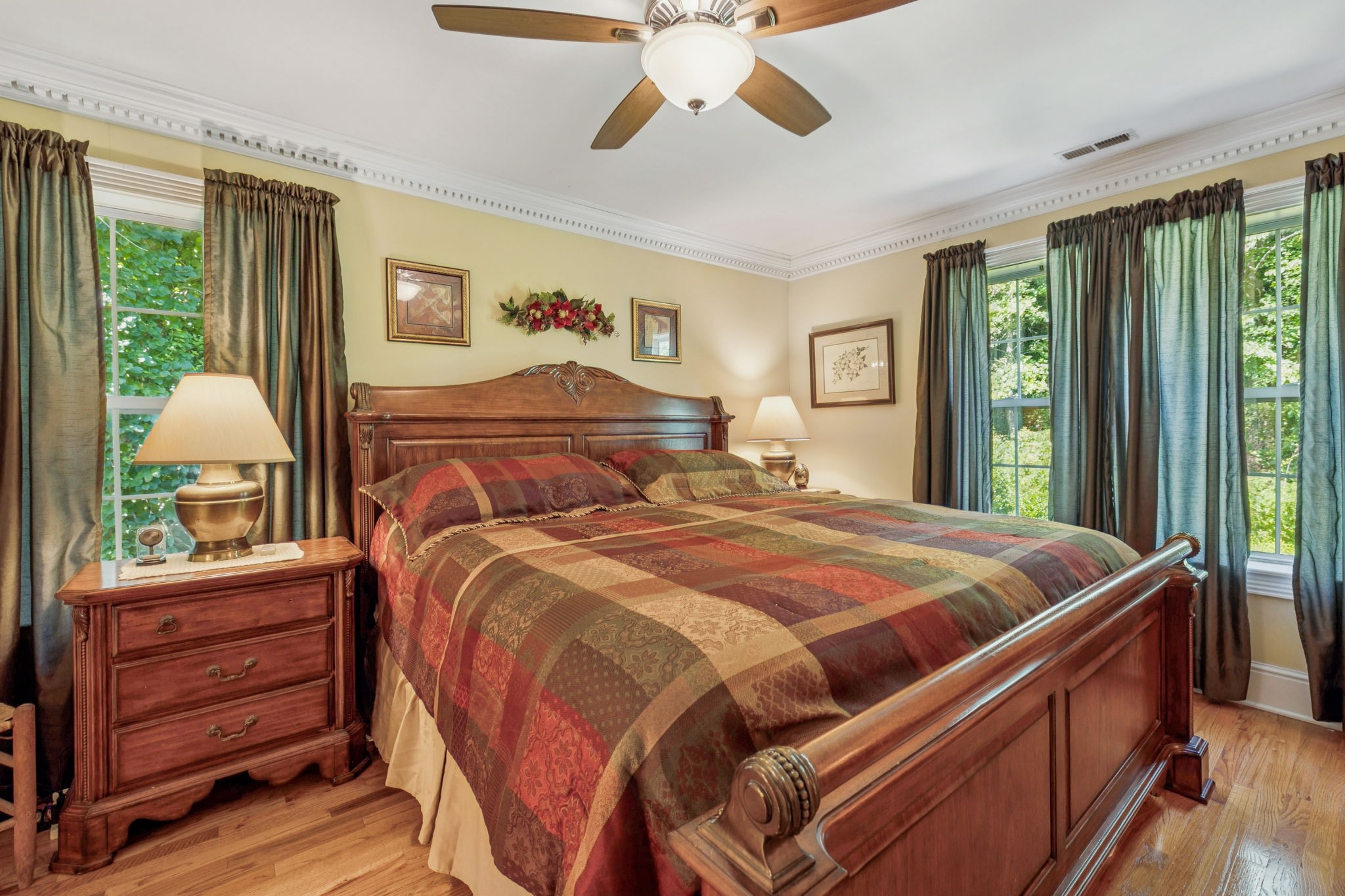 137 LW Lacy Rd
