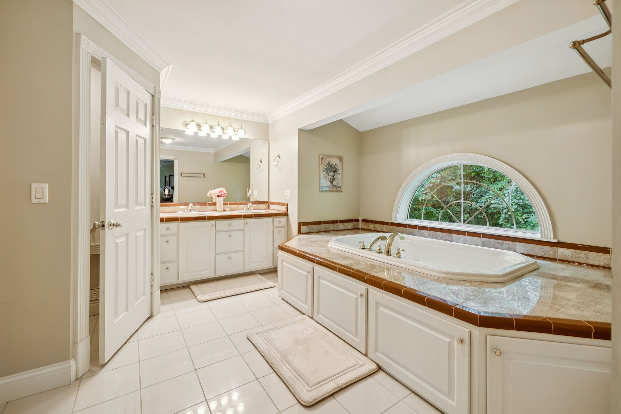 137 LW Lacy Rd