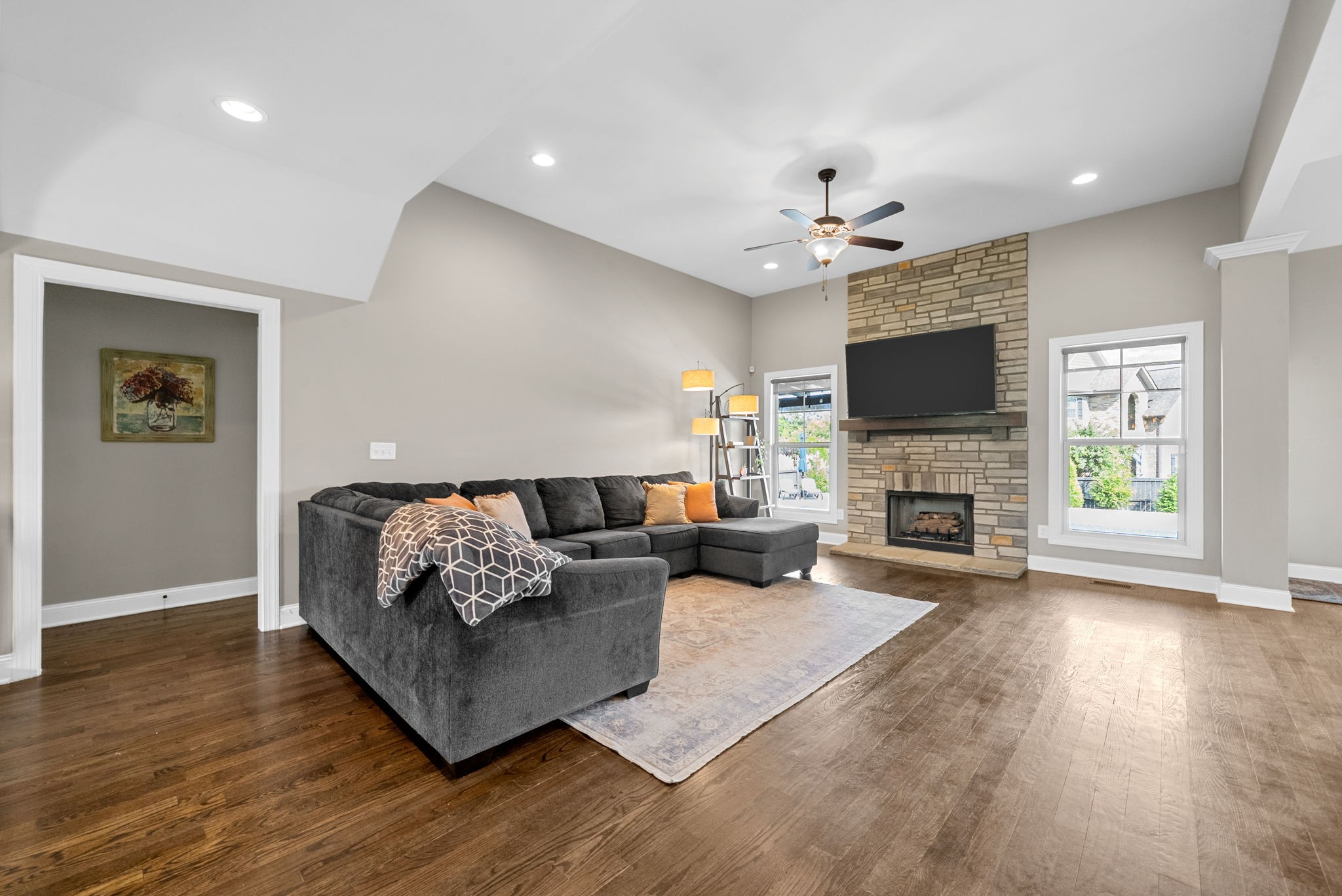 129 Springfield Dr