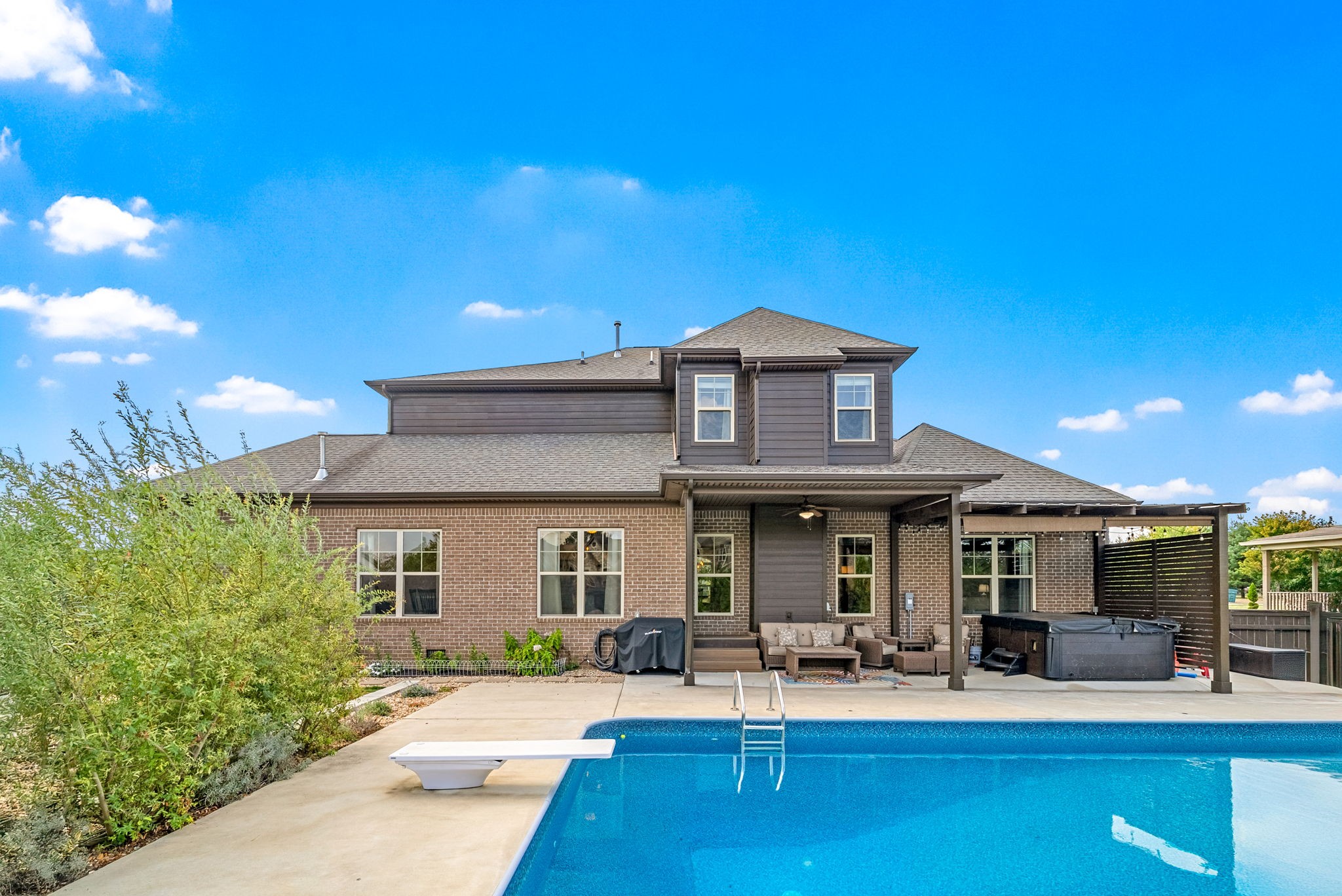 129 Springfield Dr