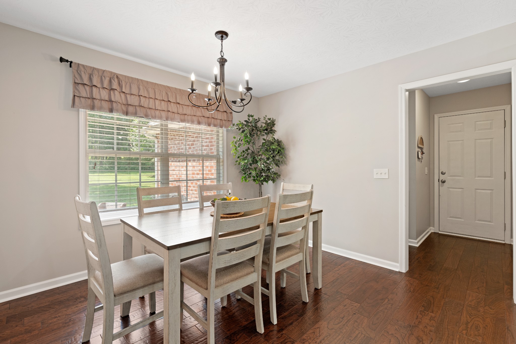895 Brummitt Rd