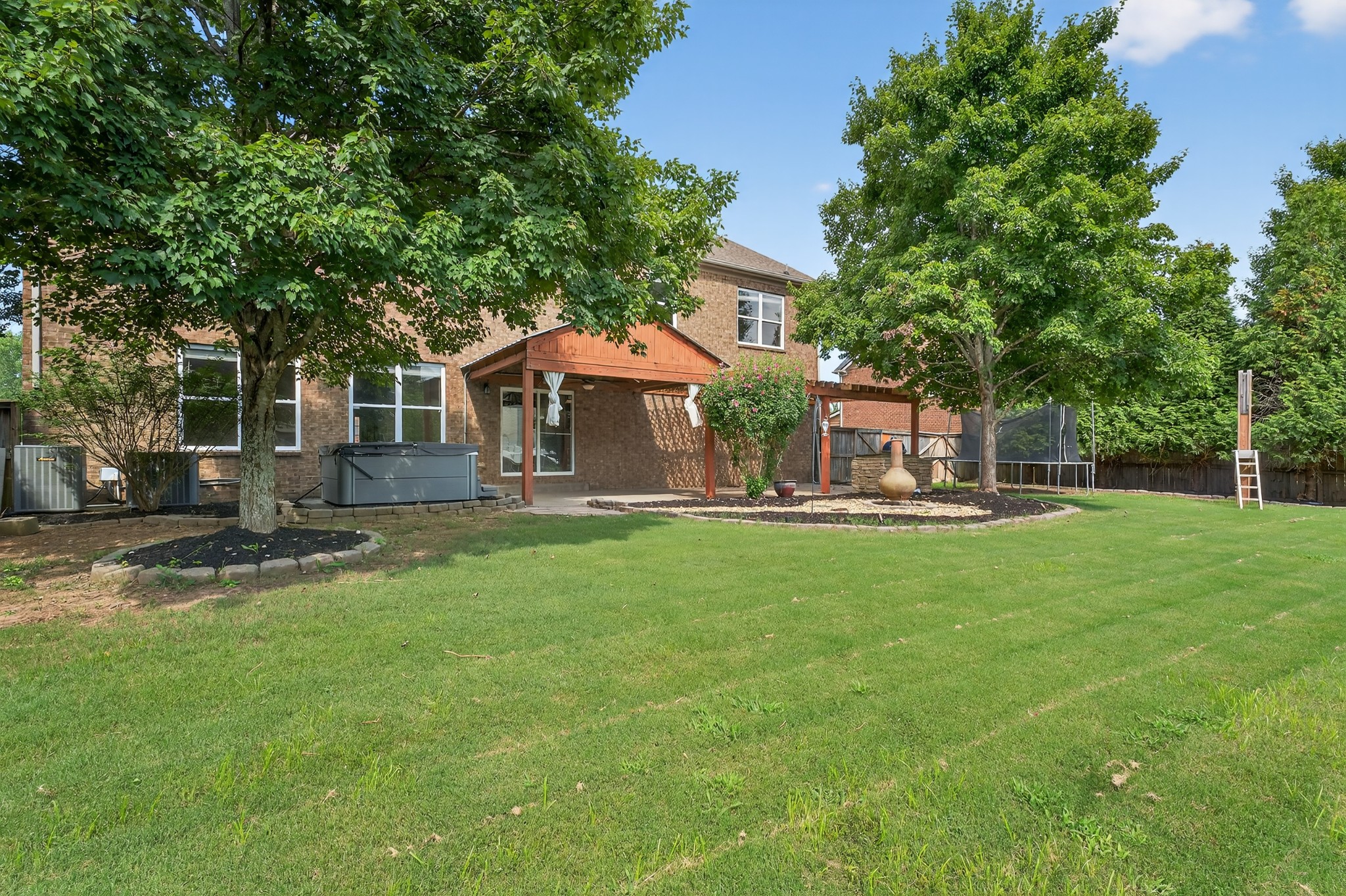 128 Rock Castle Dr