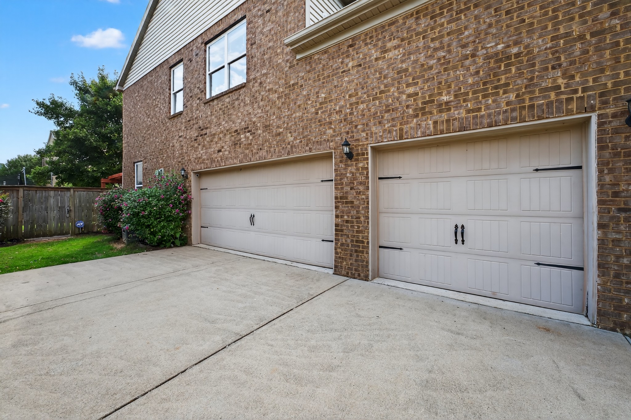 128 Rock Castle Dr