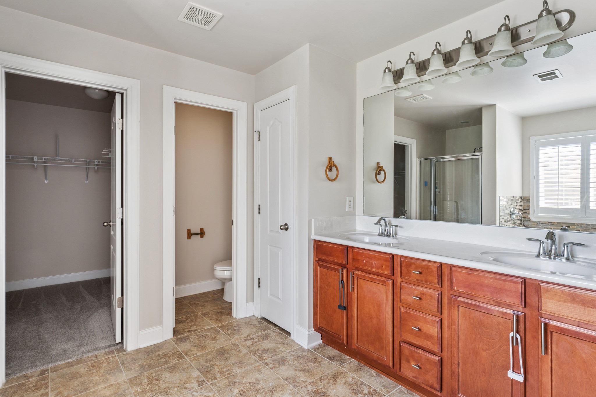 128 Rock Castle Dr