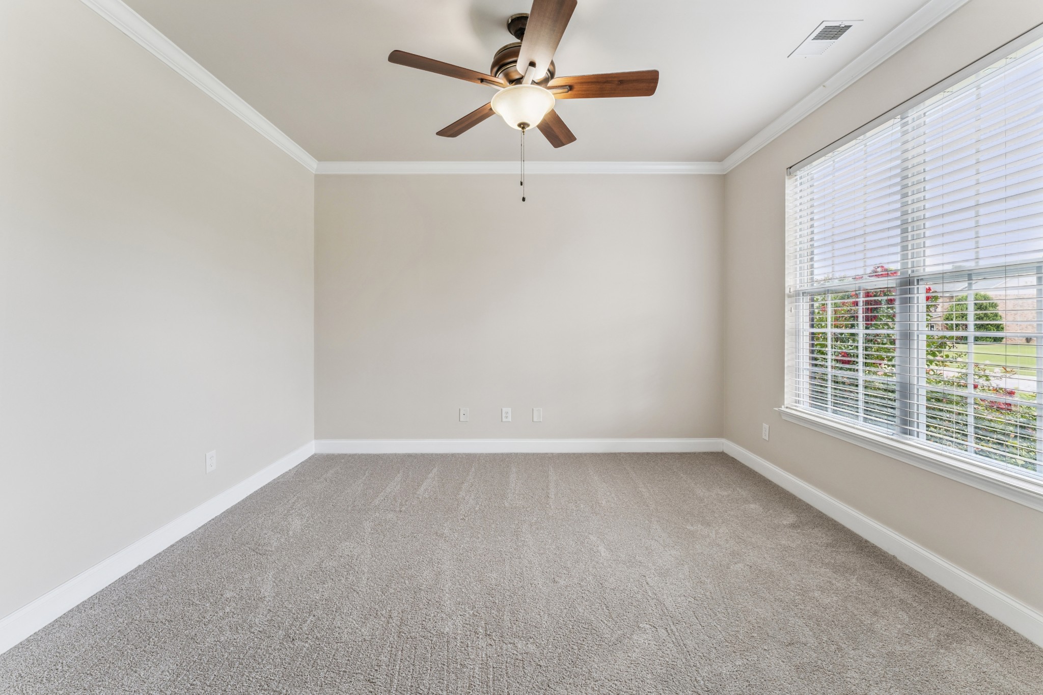 128 Rock Castle Dr