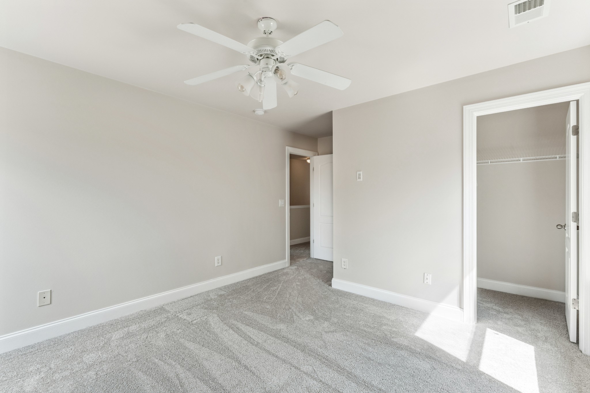 128 Rock Castle Dr