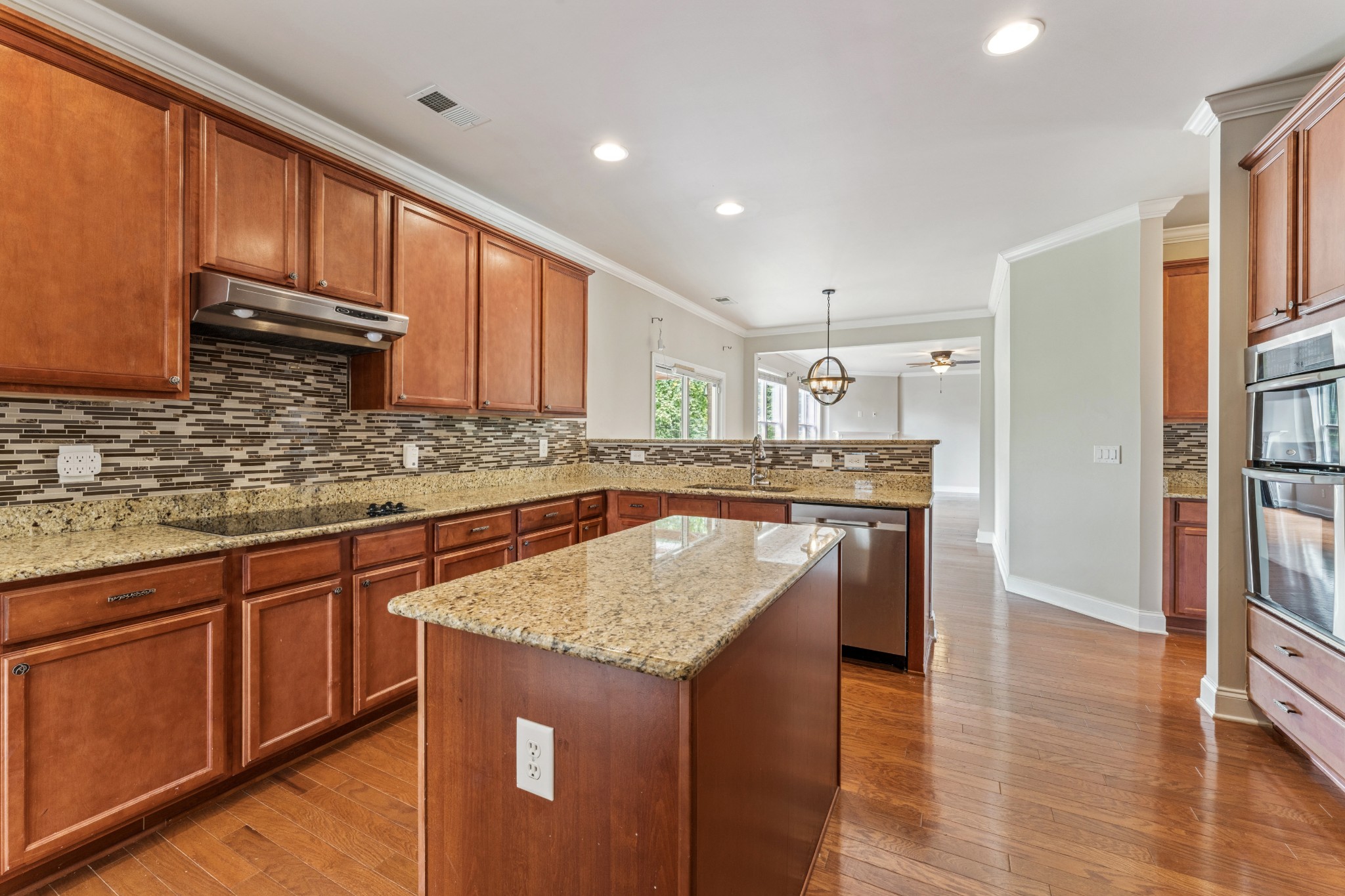 128 Rock Castle Dr