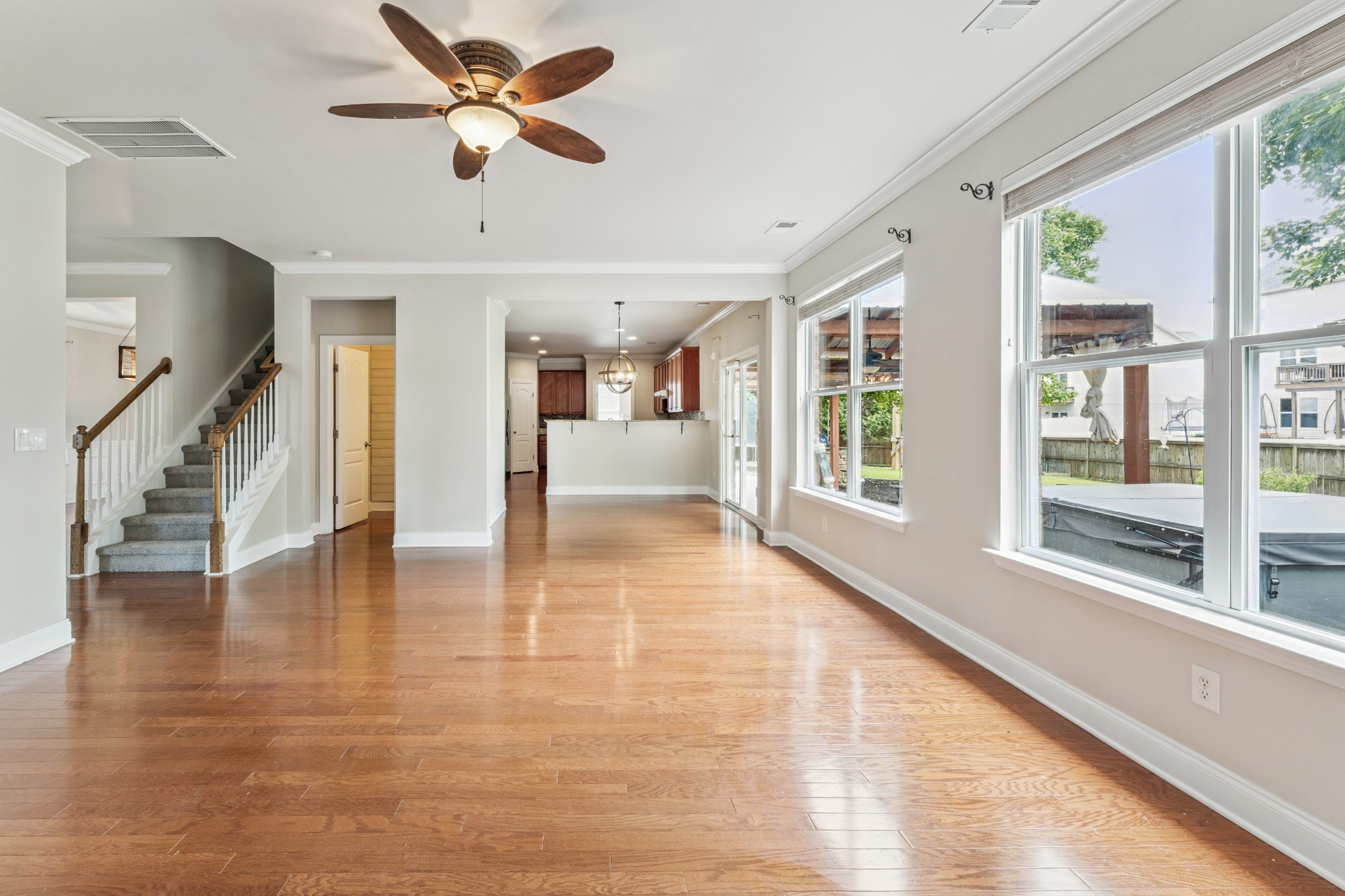 128 Rock Castle Dr