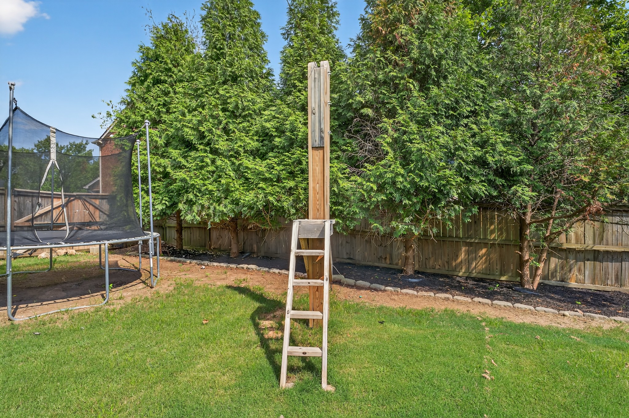 128 Rock Castle Dr