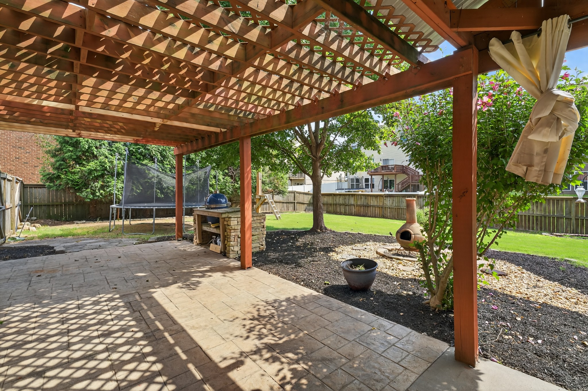 128 Rock Castle Dr