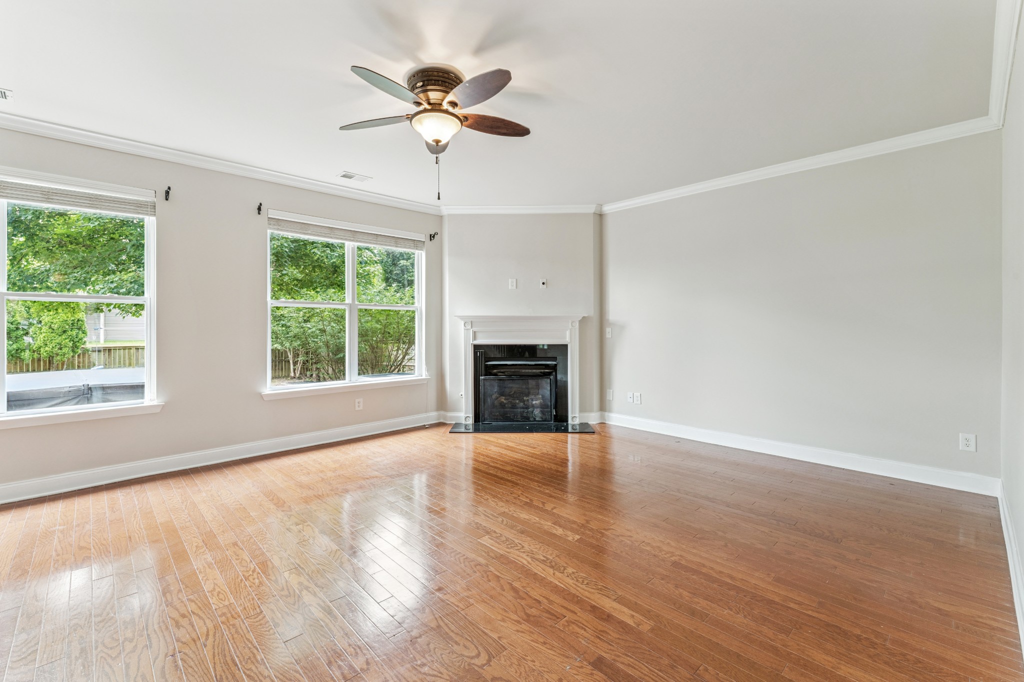 128 Rock Castle Dr