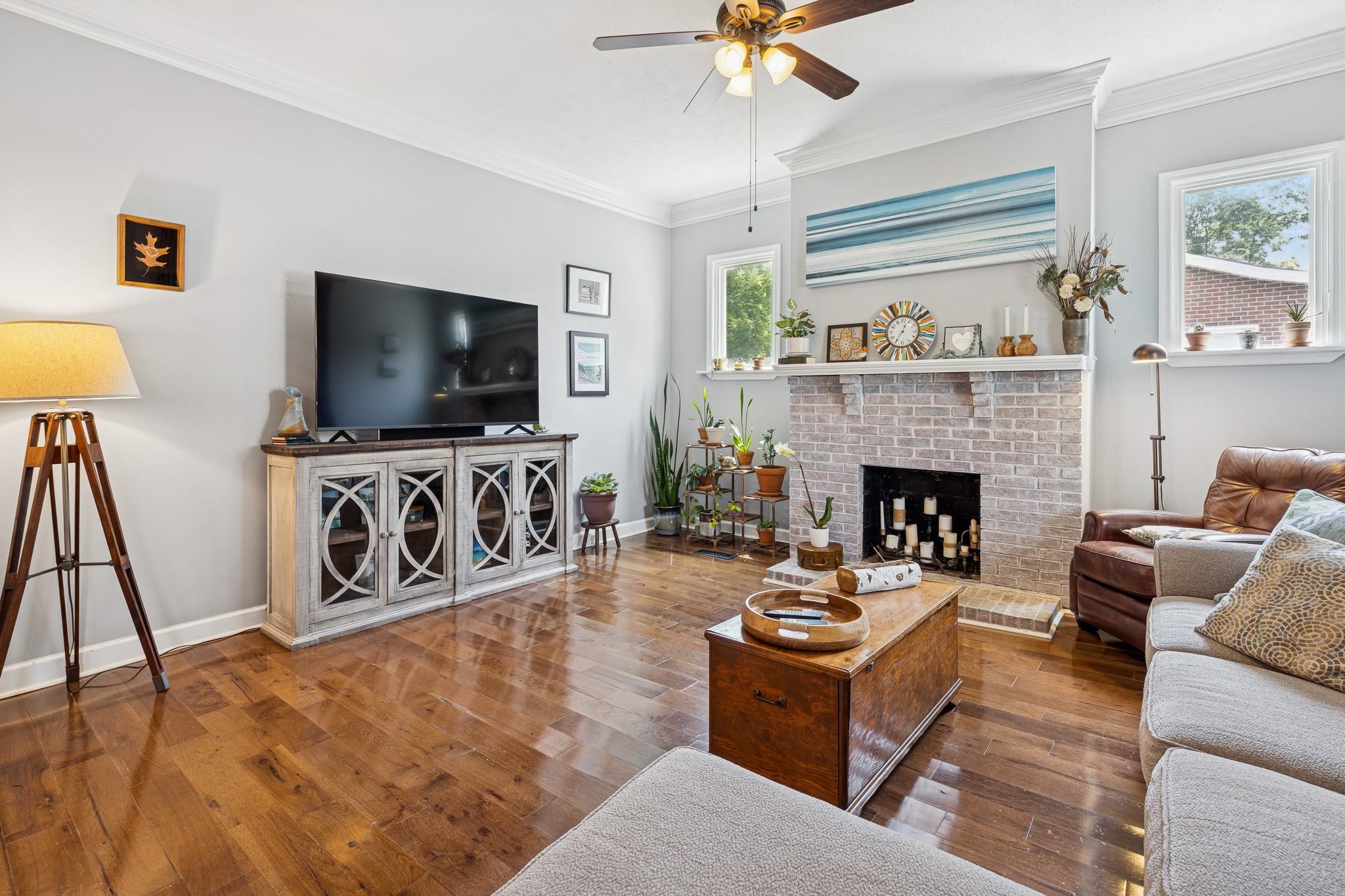 115 S Hatton Ave