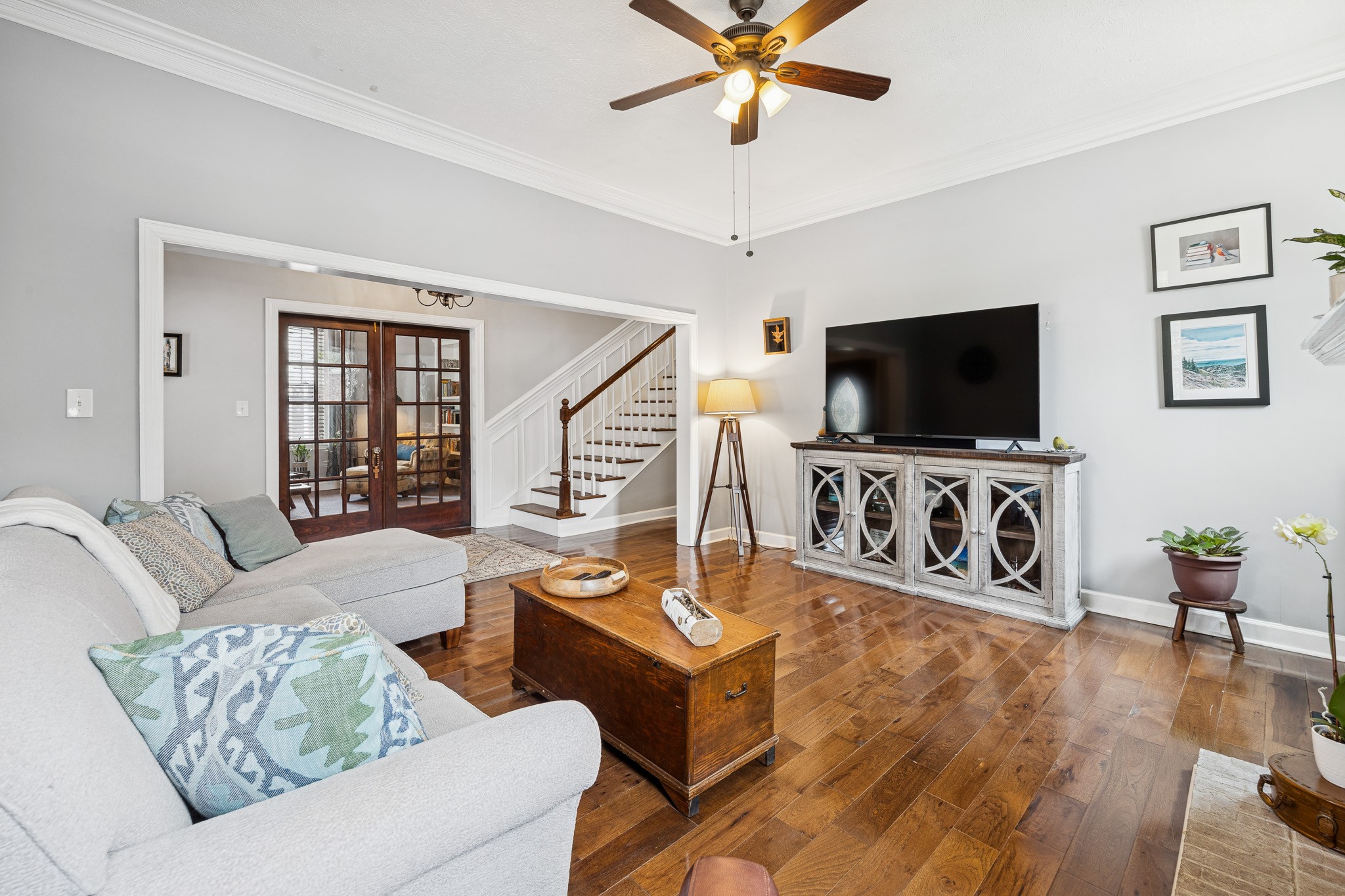 115 S Hatton Ave