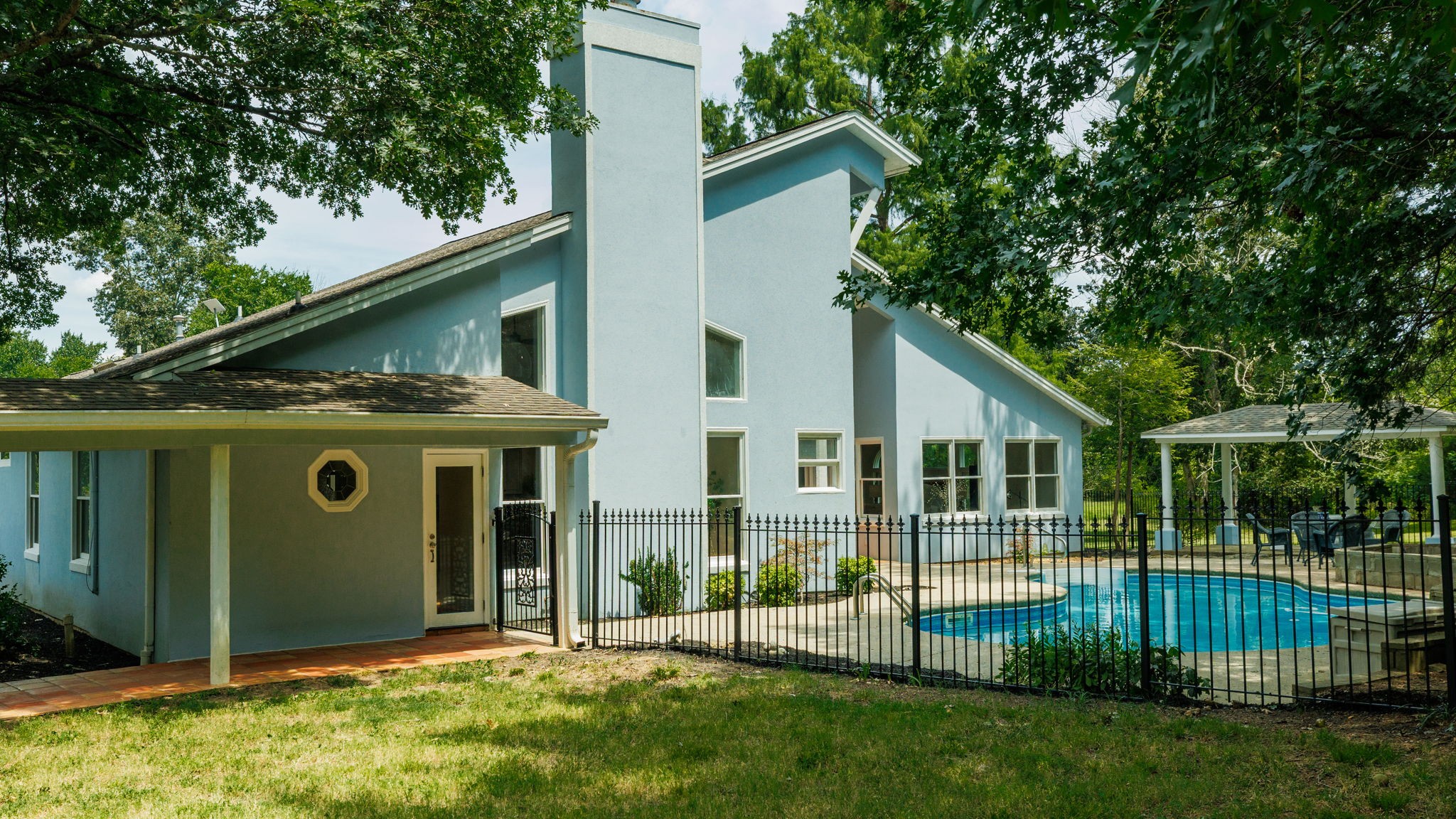 8973 Couchville Pike