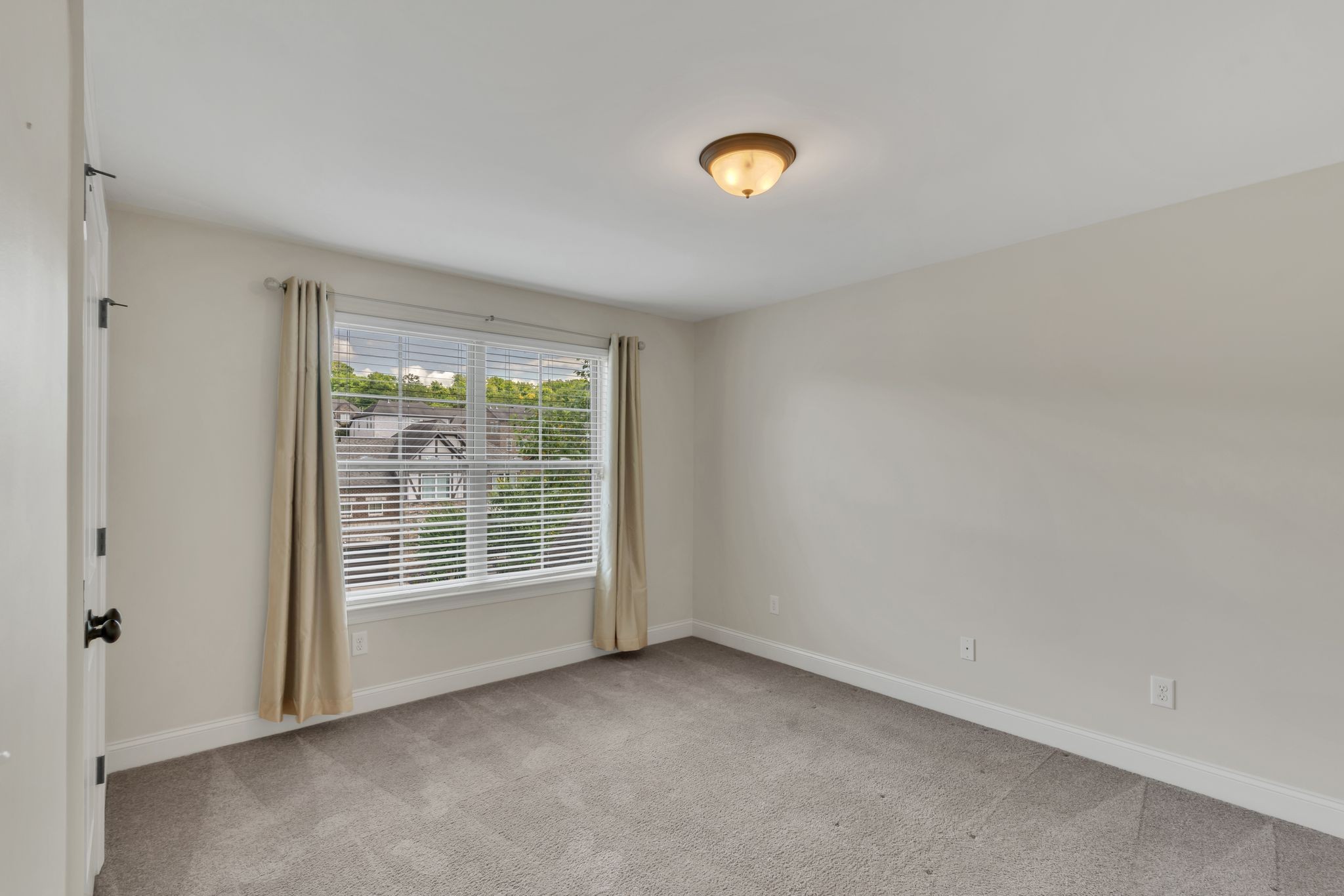 5101 Mountainbrook Cir