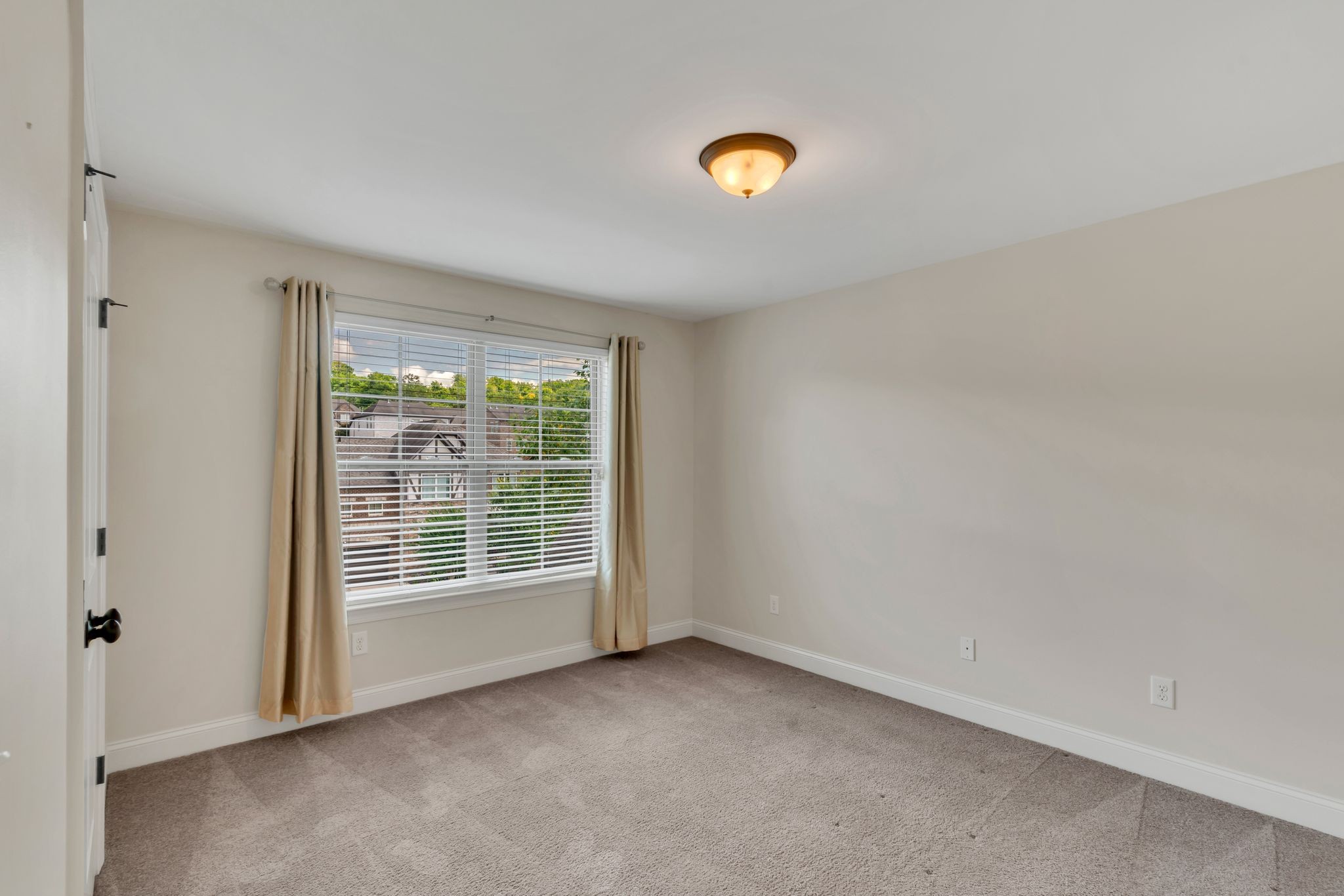 5101 Mountainbrook Cir