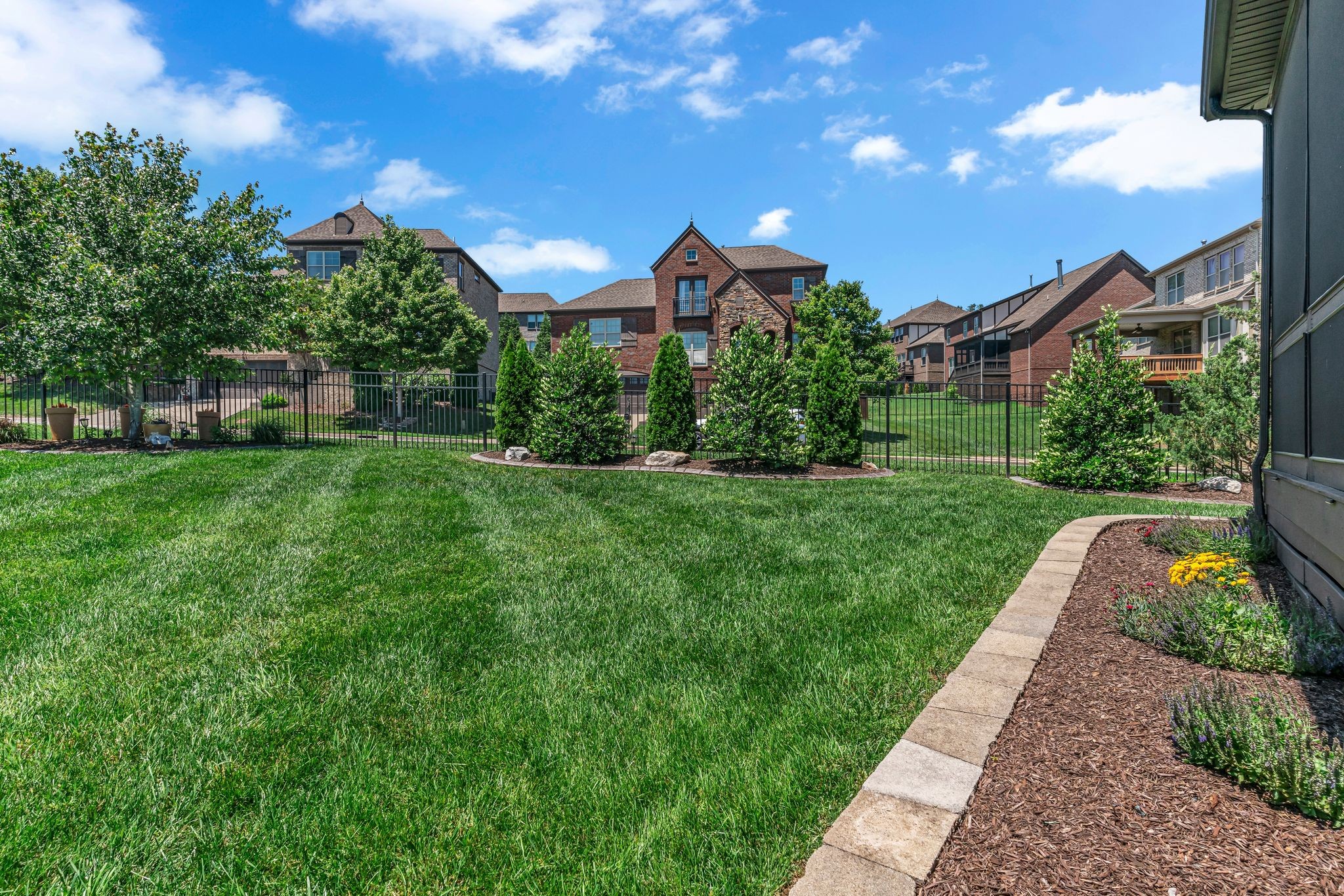 5101 Mountainbrook Cir