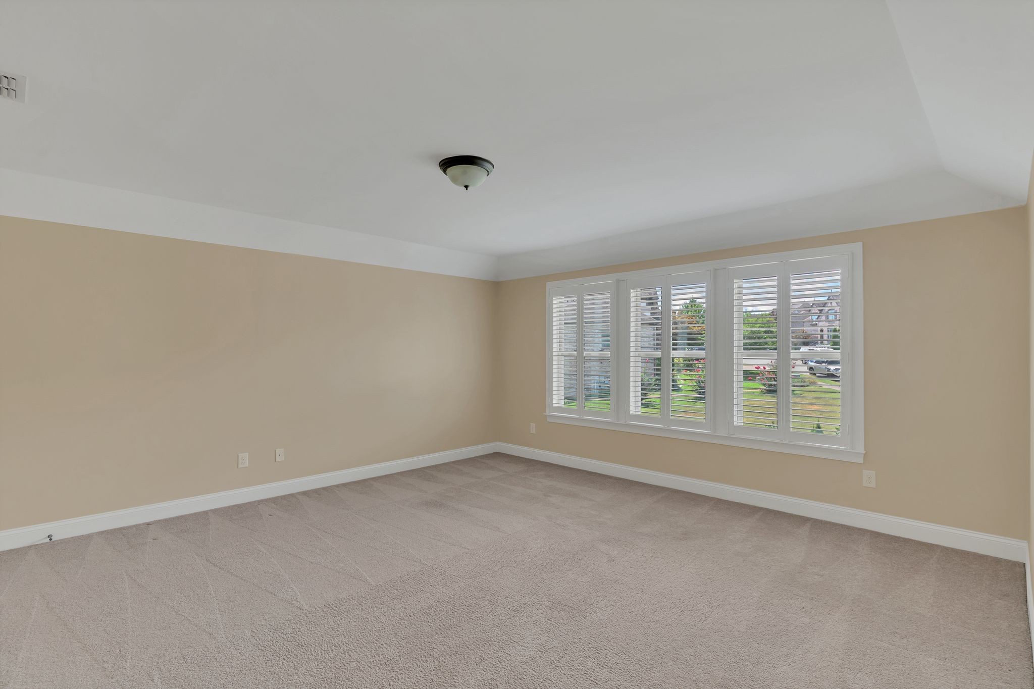 5101 Mountainbrook Cir