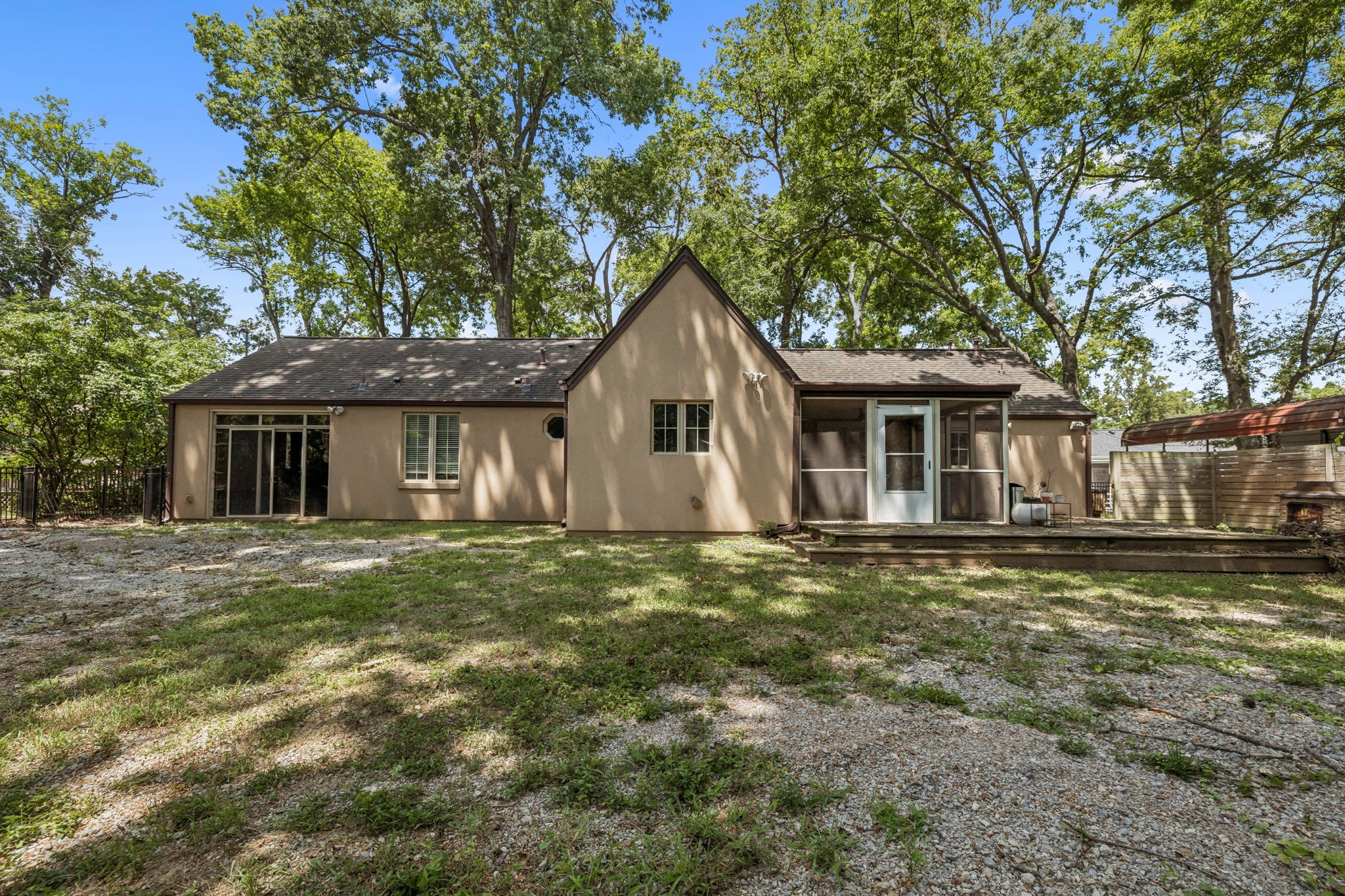 5905 Old Harding Pike
