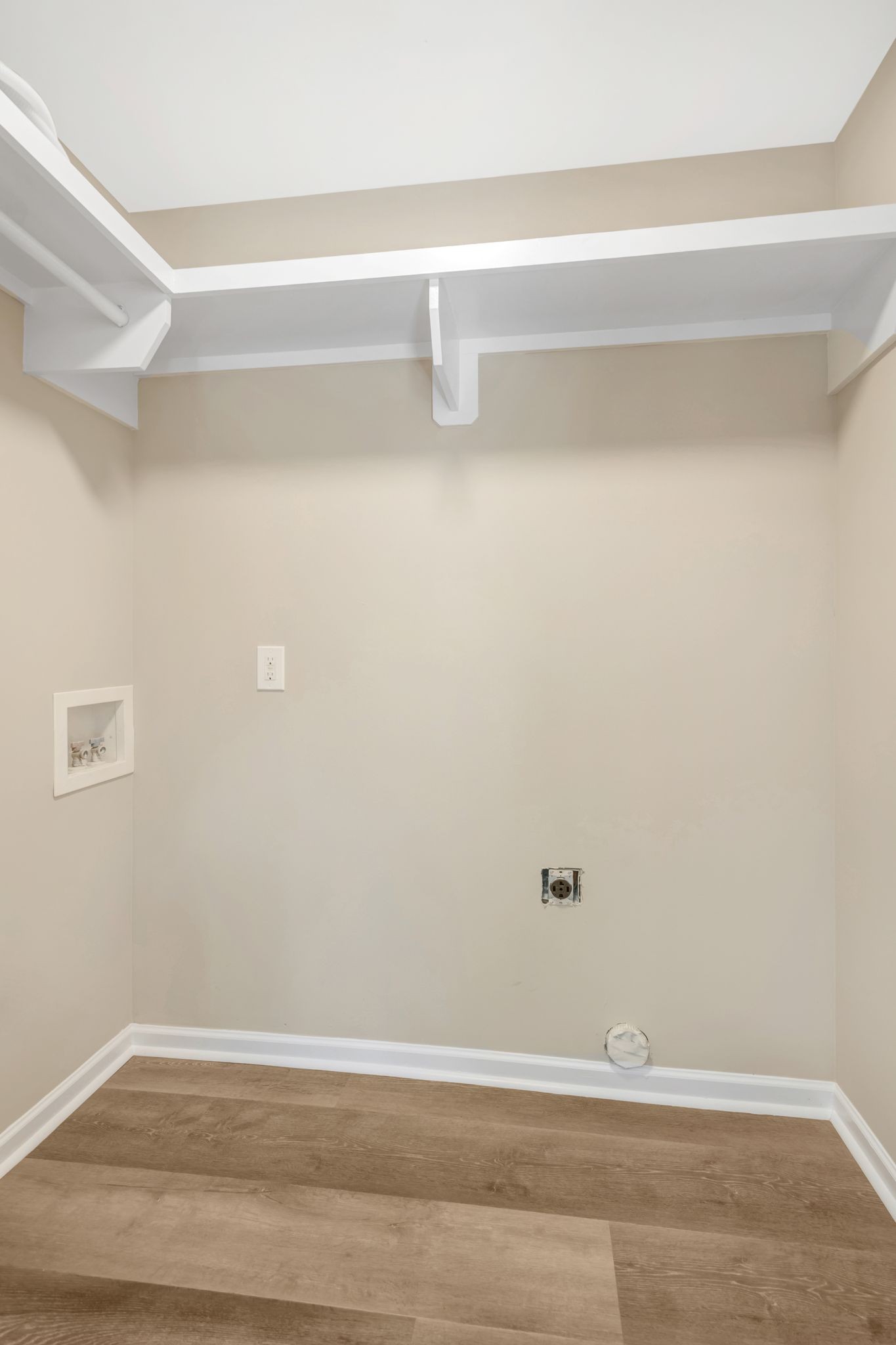 406 Matthews Ct