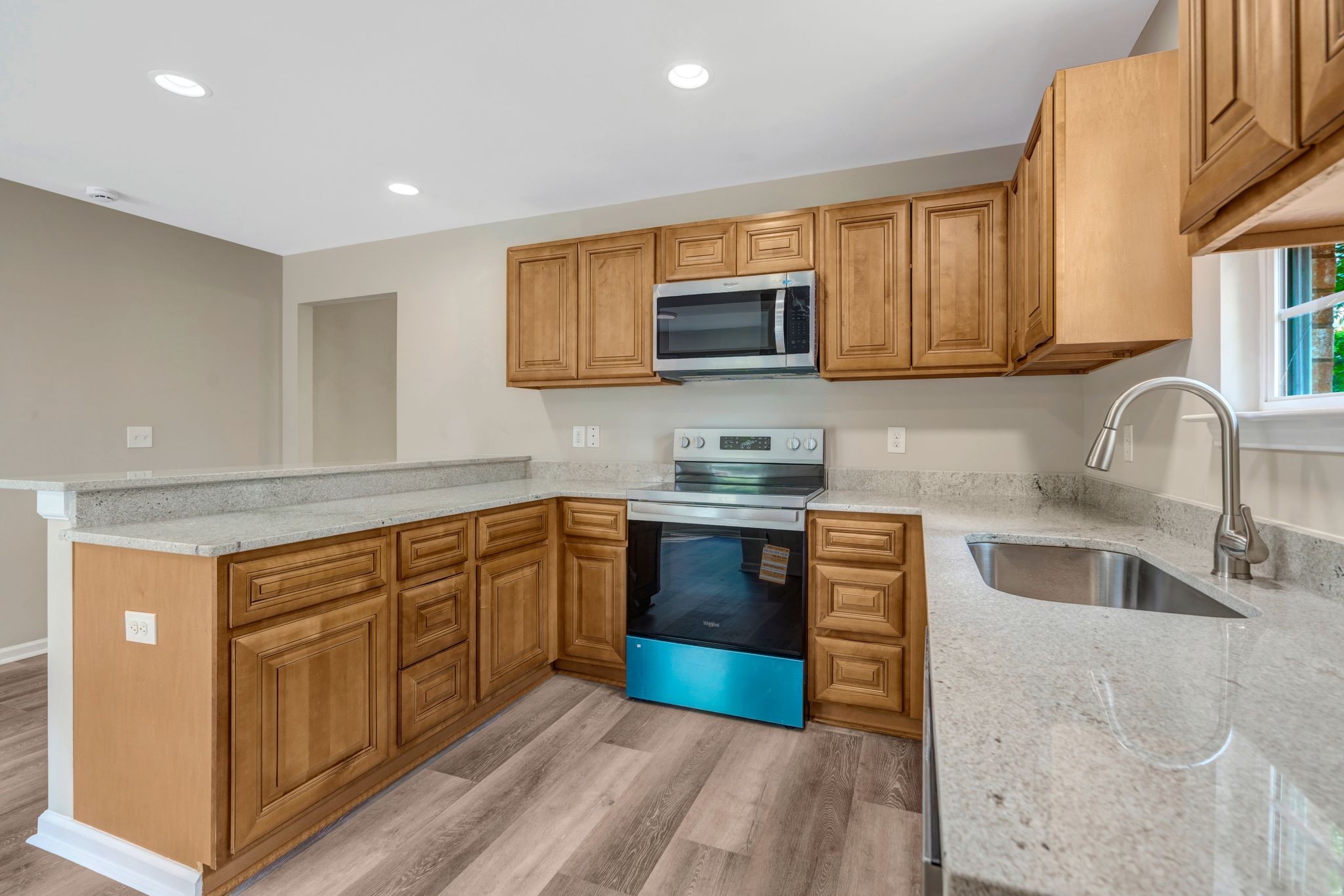 406 Matthews Ct