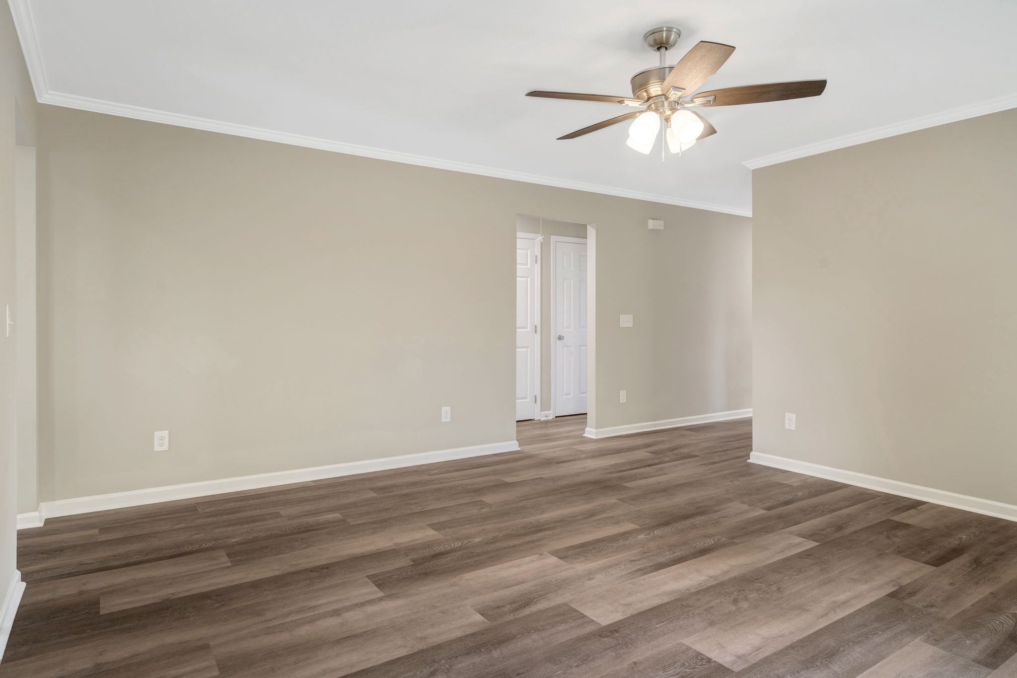406 Matthews Ct