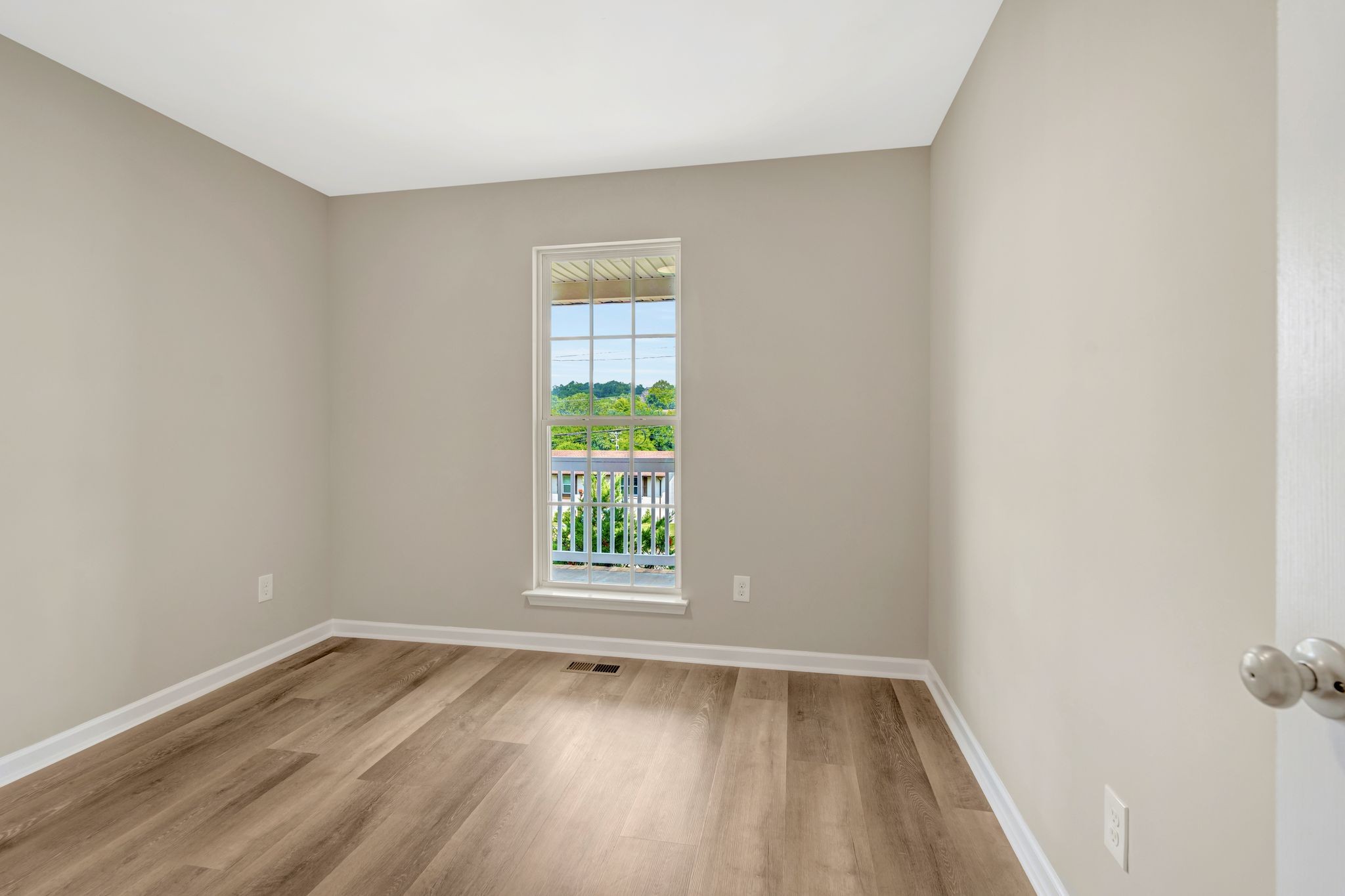 406 Matthews Ct