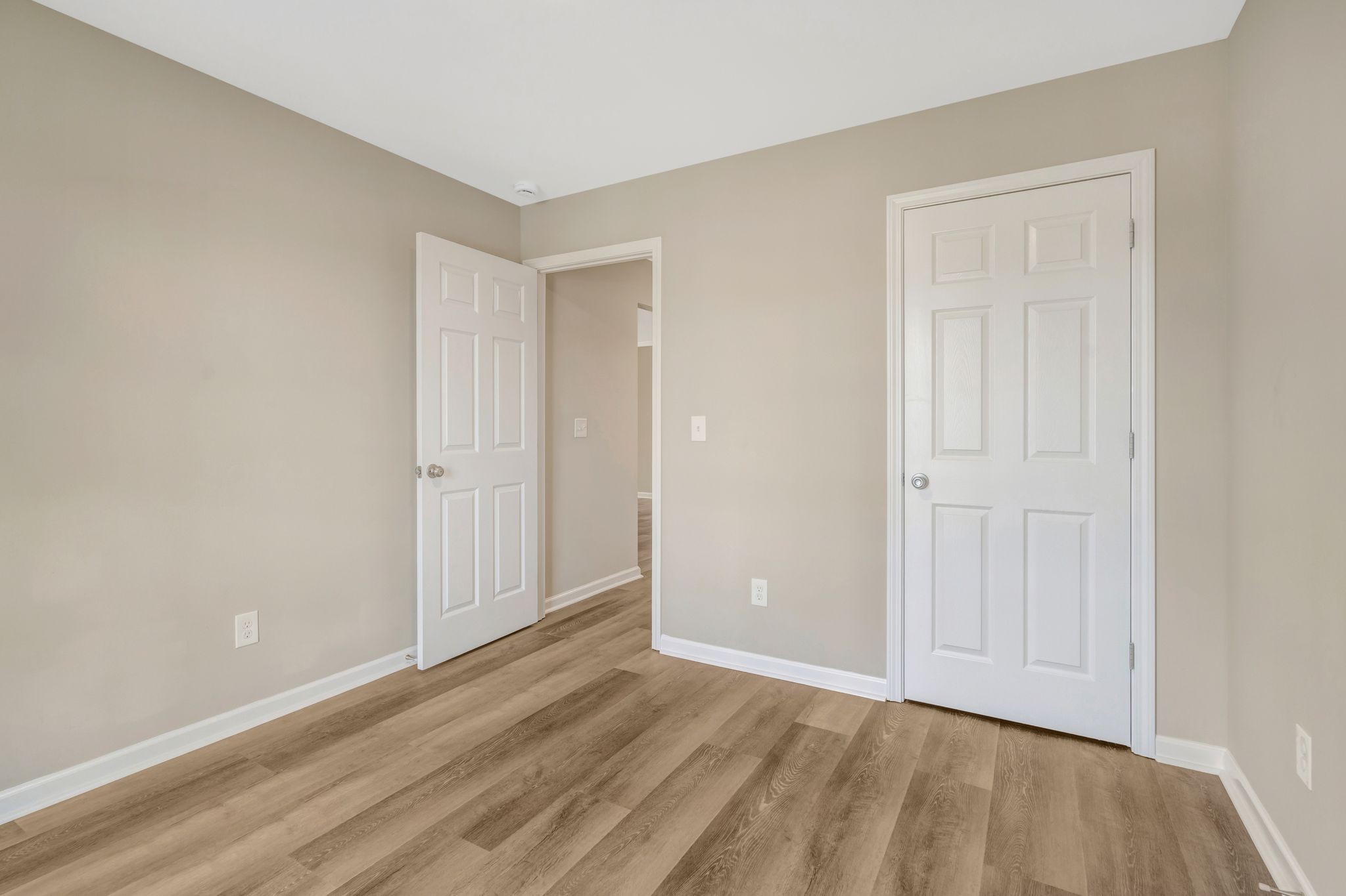 406 Matthews Ct
