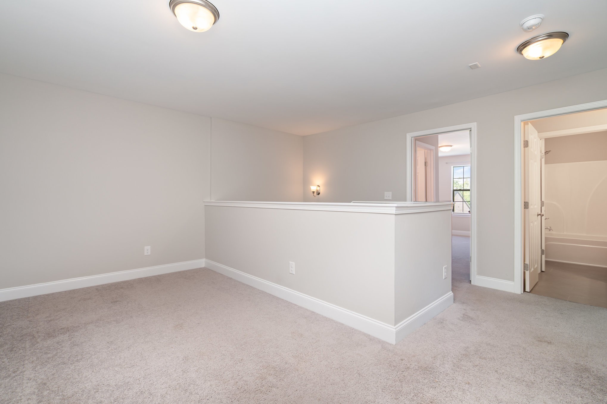 575 Oakvale Ln