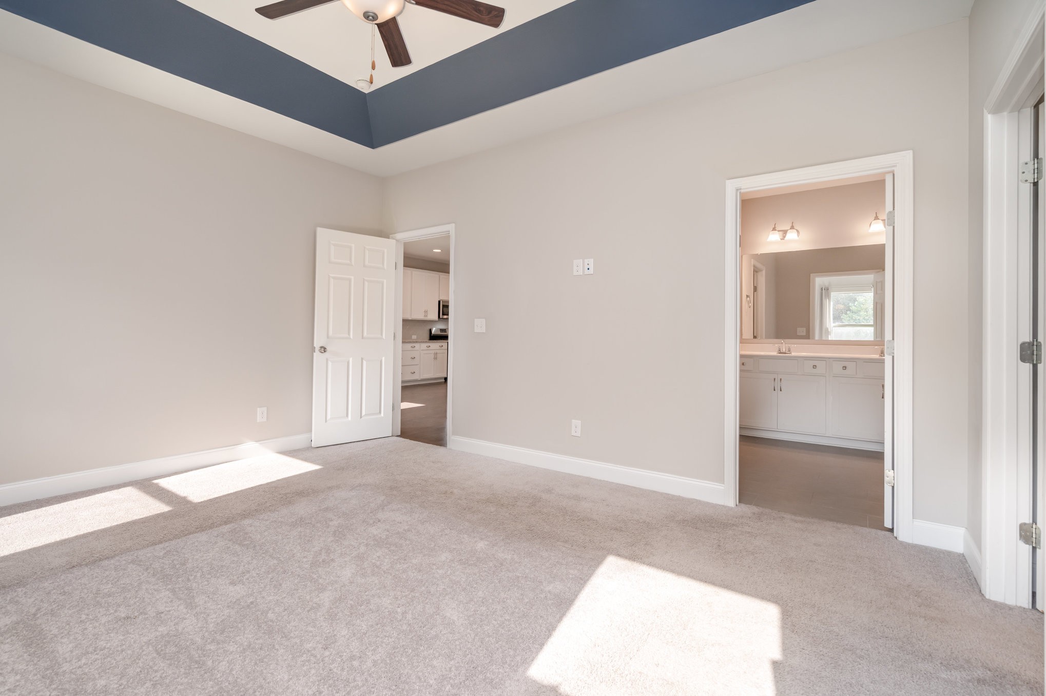 575 Oakvale Ln
