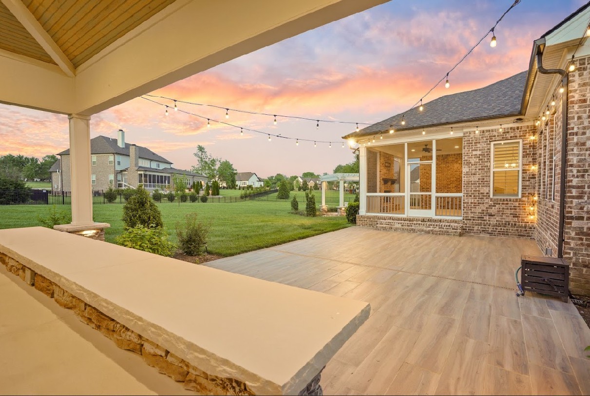 8119 Schweitzer Pl