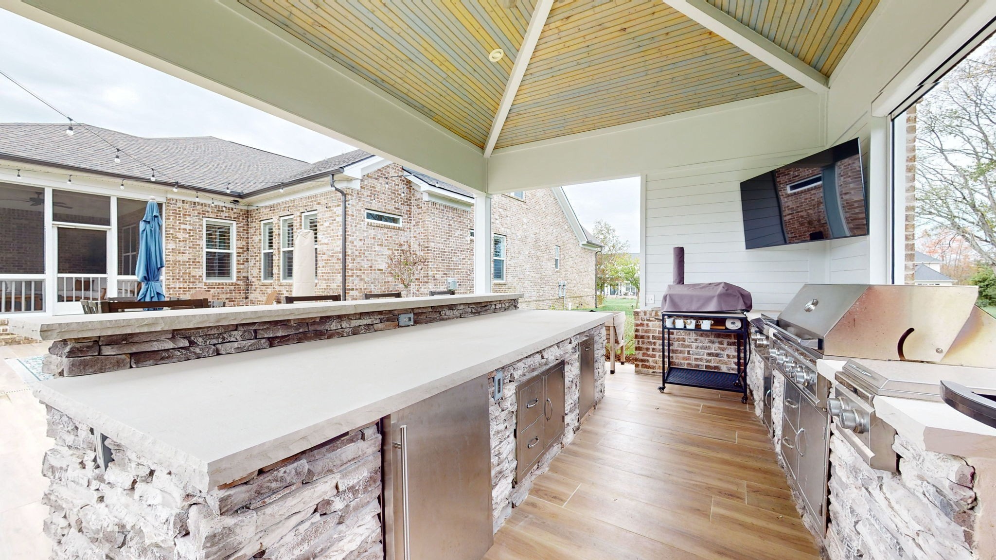 8119 Schweitzer Pl