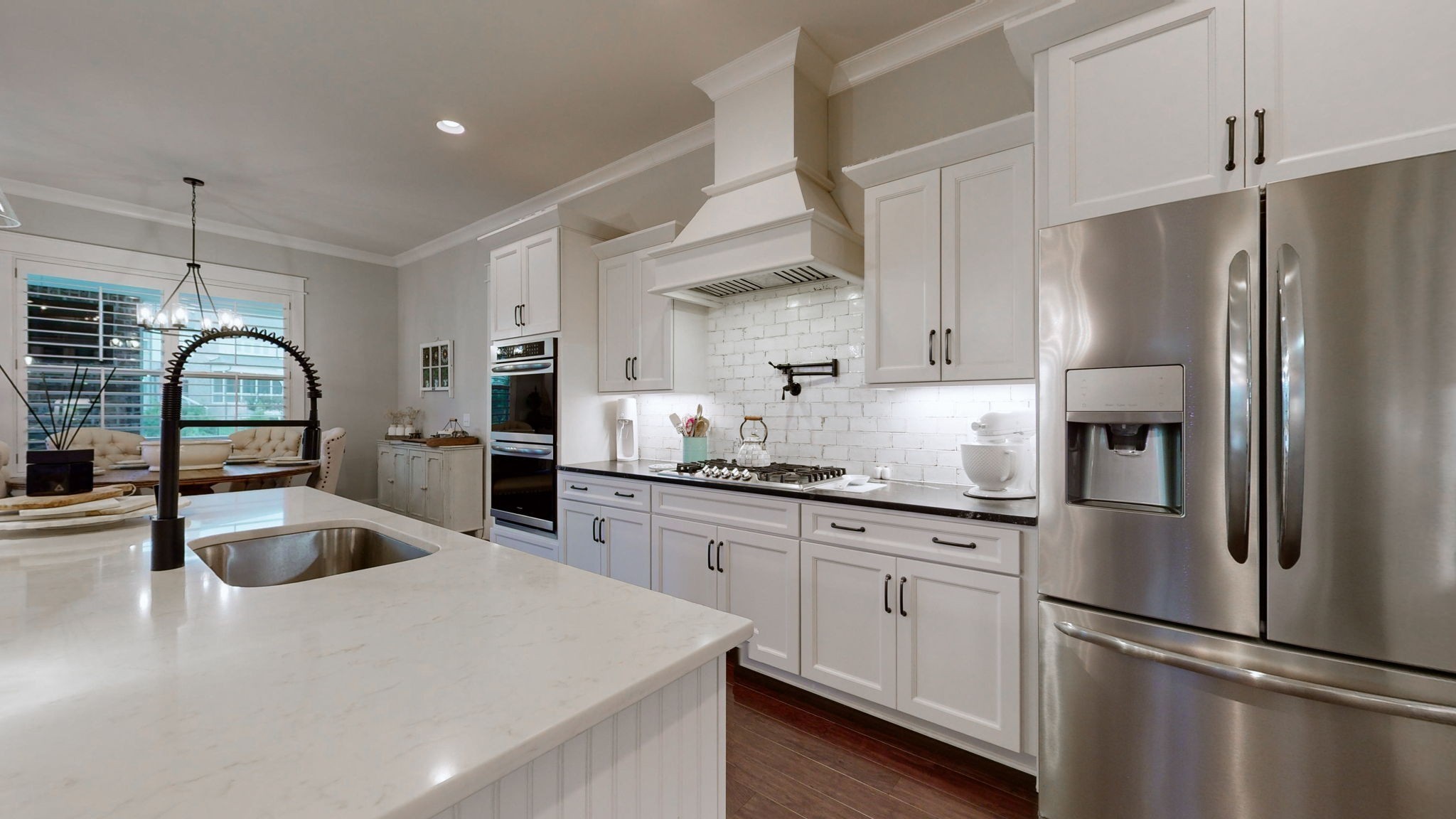 8119 Schweitzer Pl