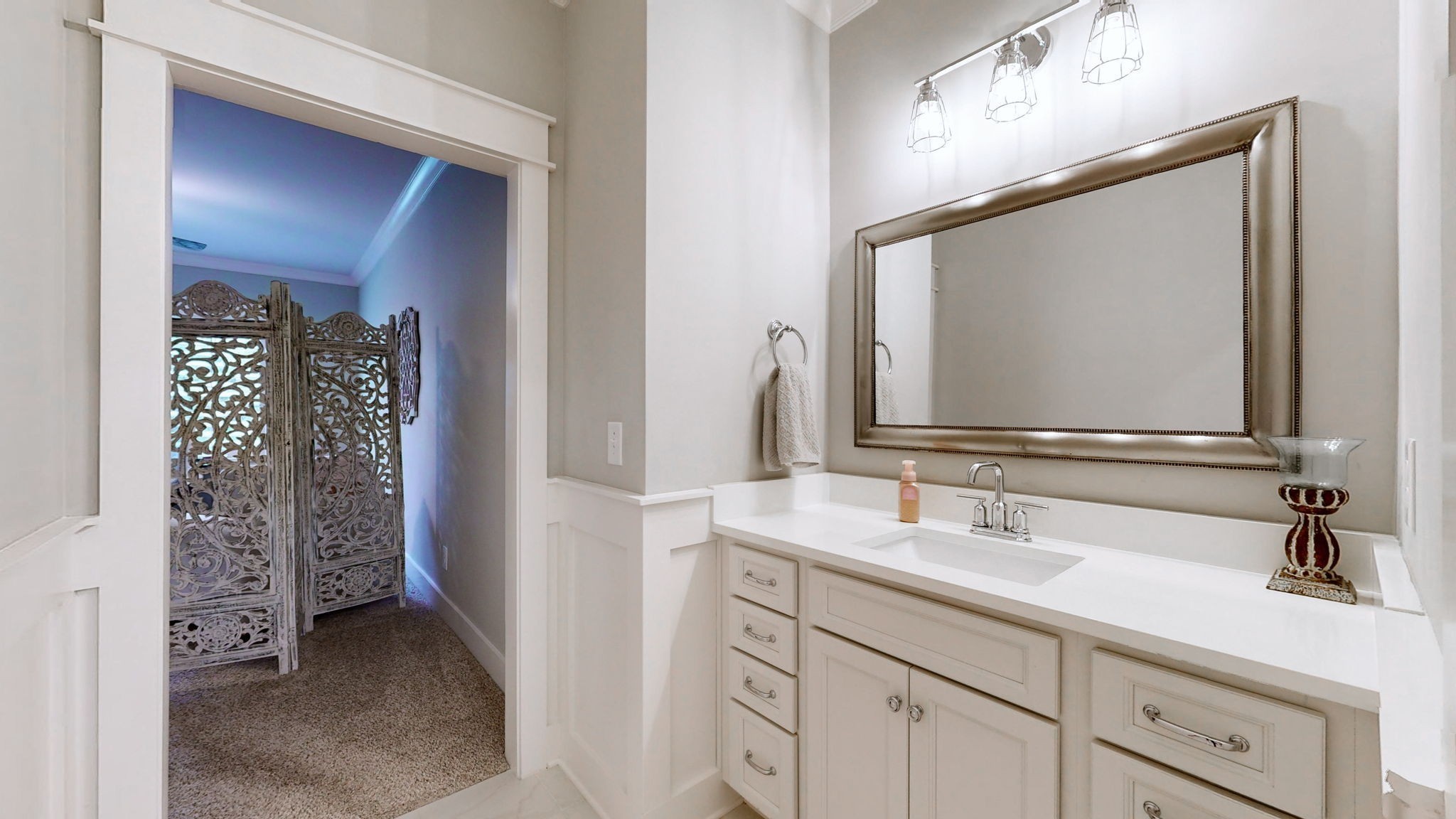 8119 Schweitzer Pl