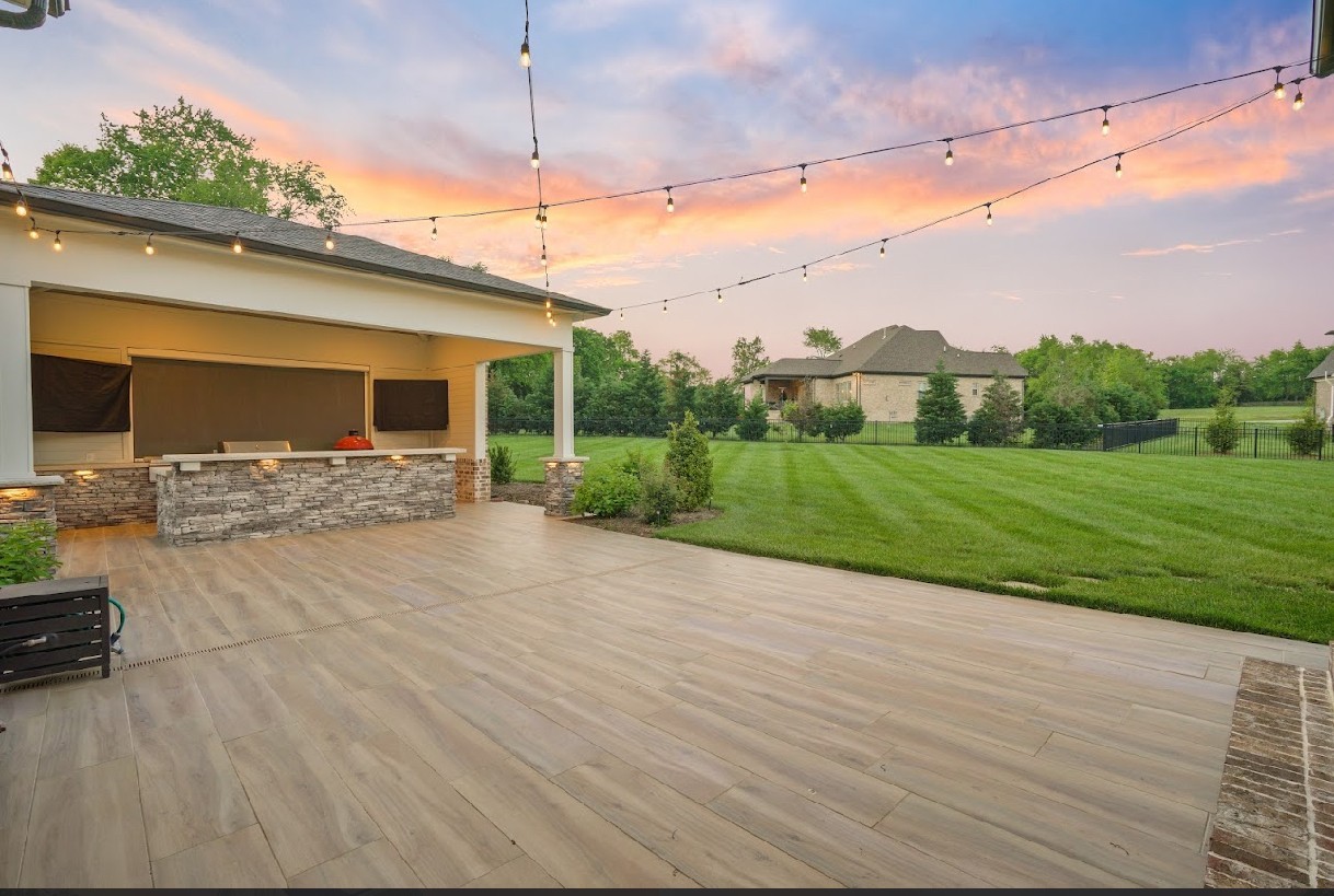 8119 Schweitzer Pl