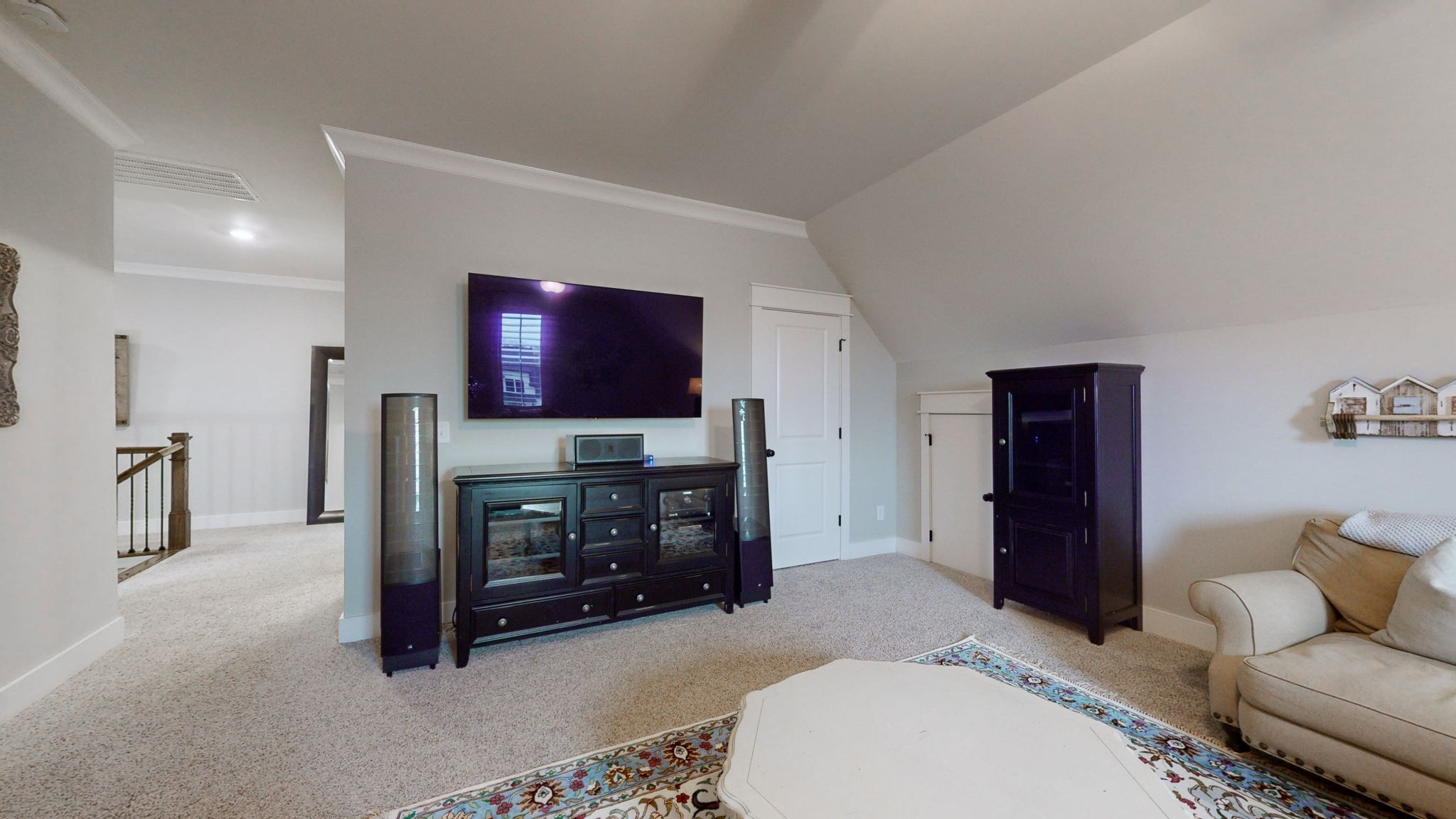 8119 Schweitzer Pl