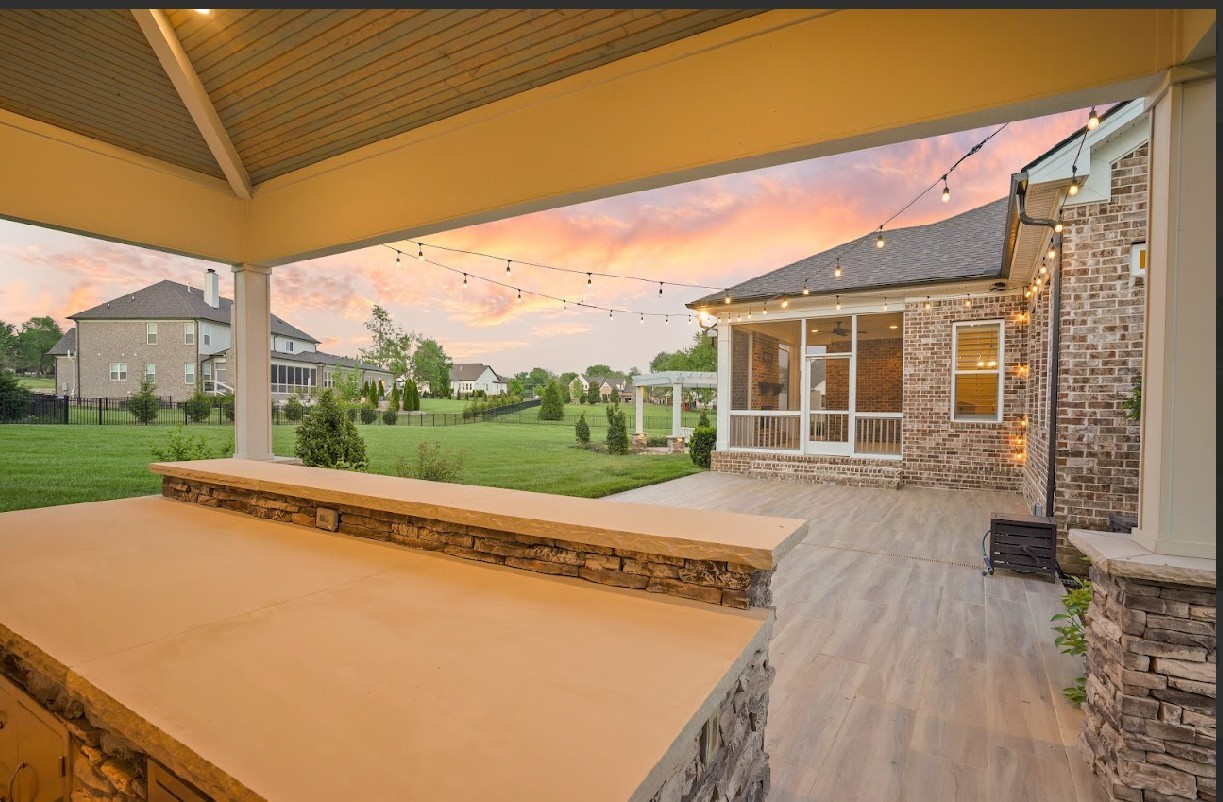 8119 Schweitzer Pl