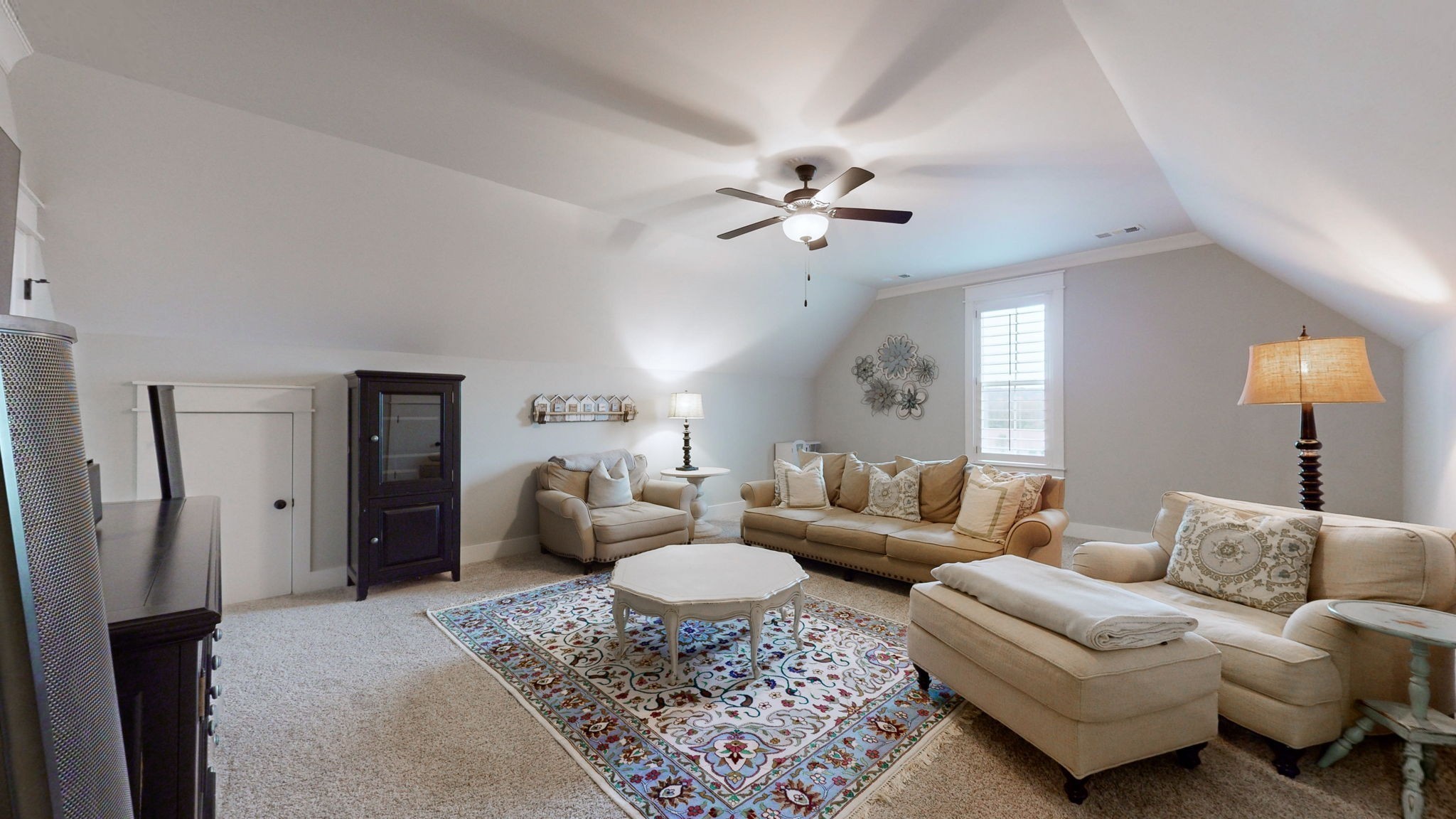 8119 Schweitzer Pl