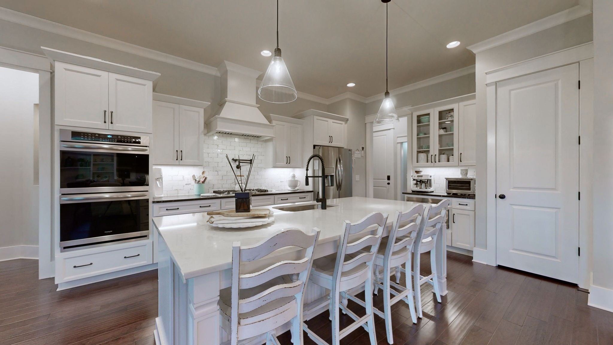 8119 Schweitzer Pl