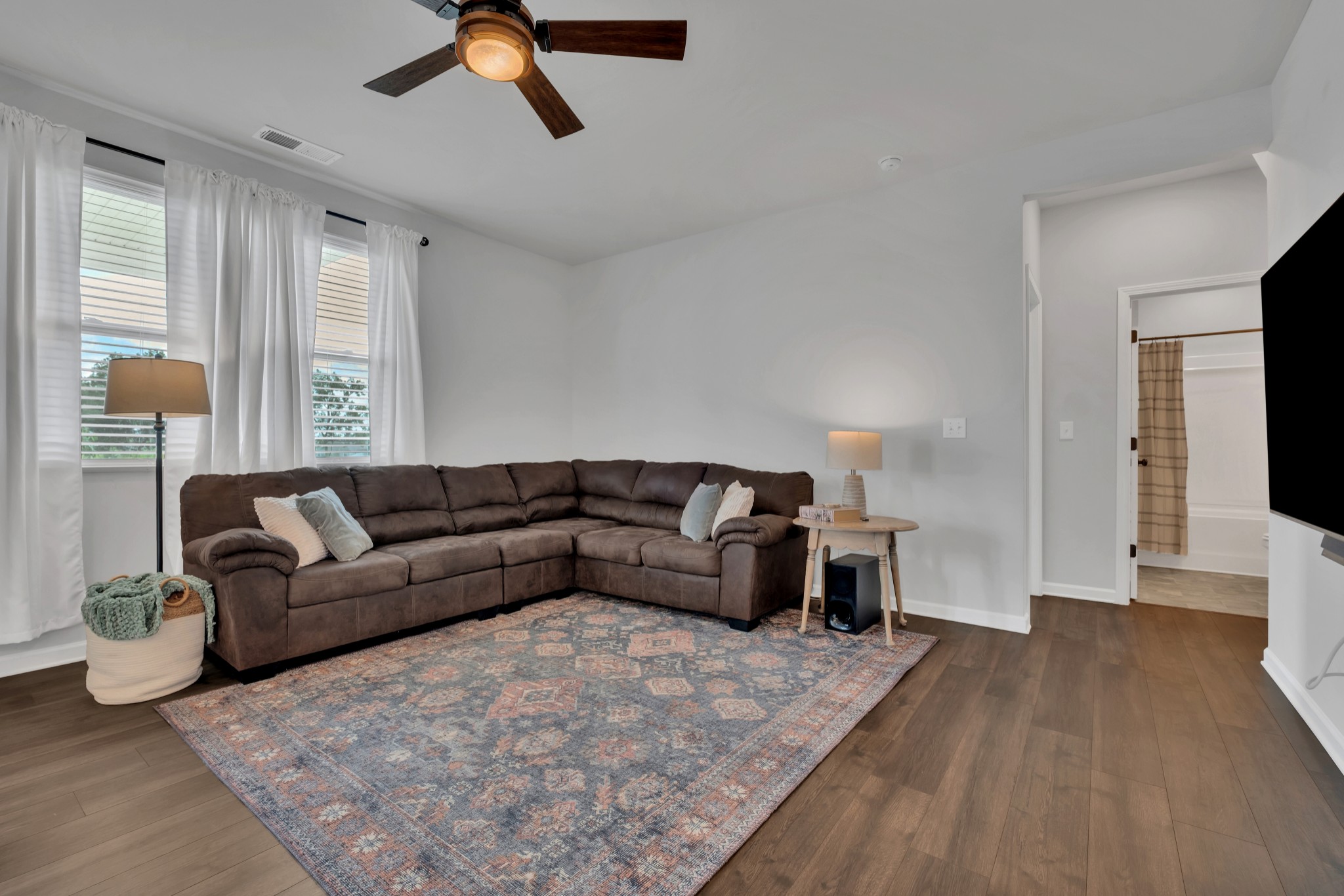 315 Redhead Ln