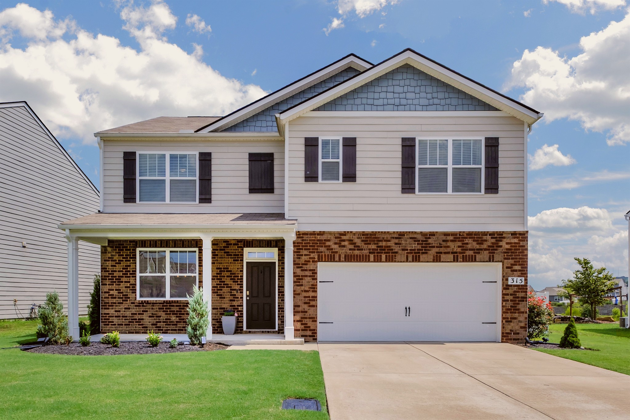 315 Redhead Ln