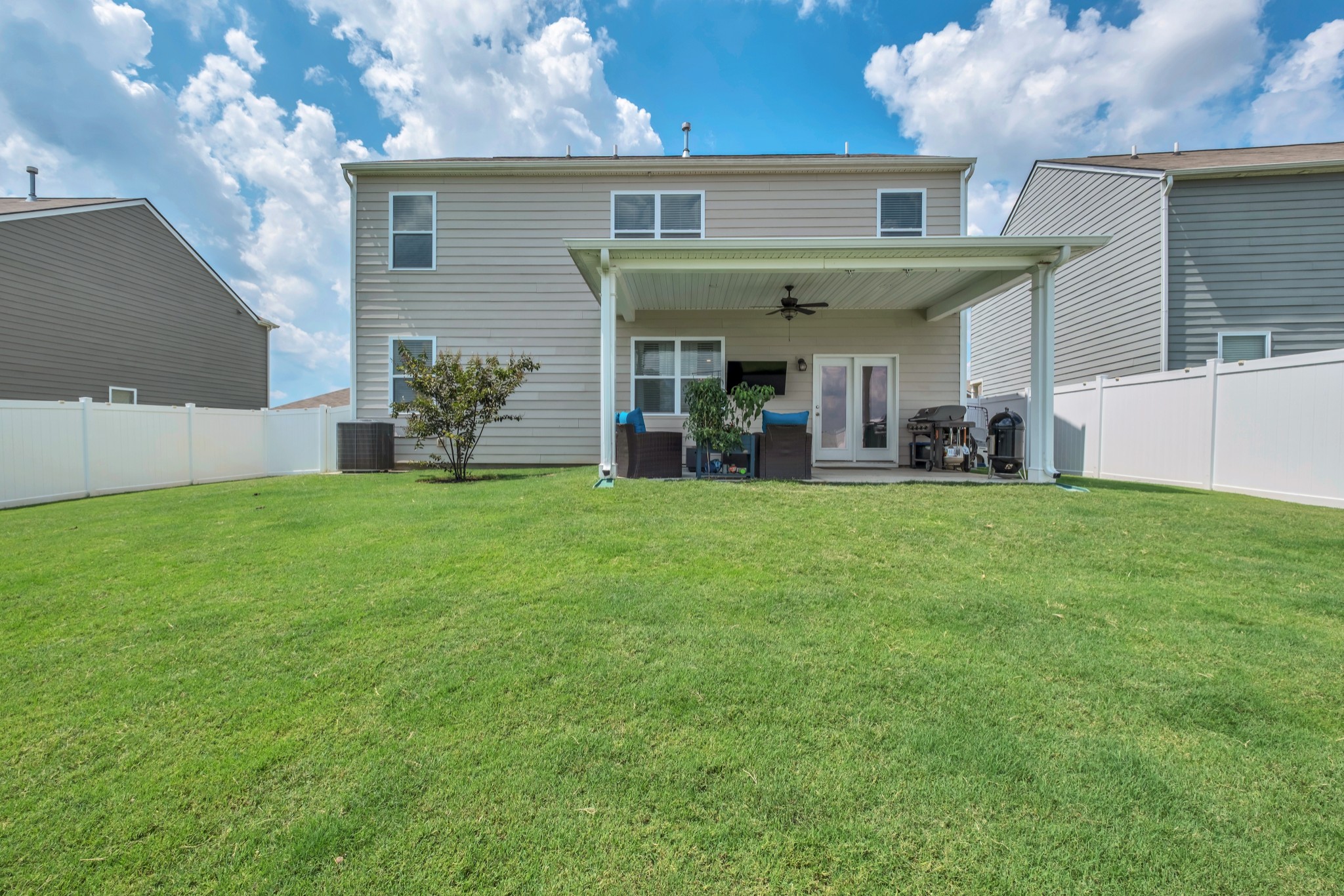 315 Redhead Ln