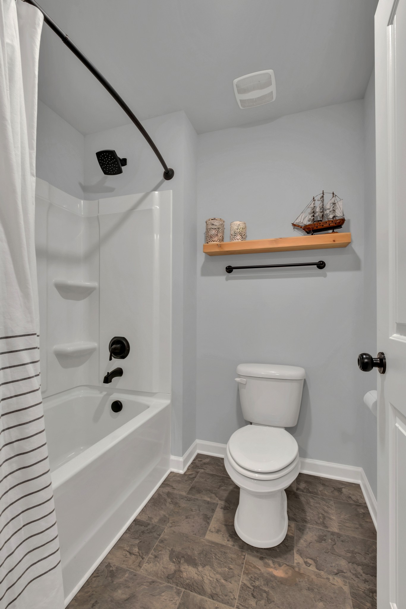 315 Redhead Ln
