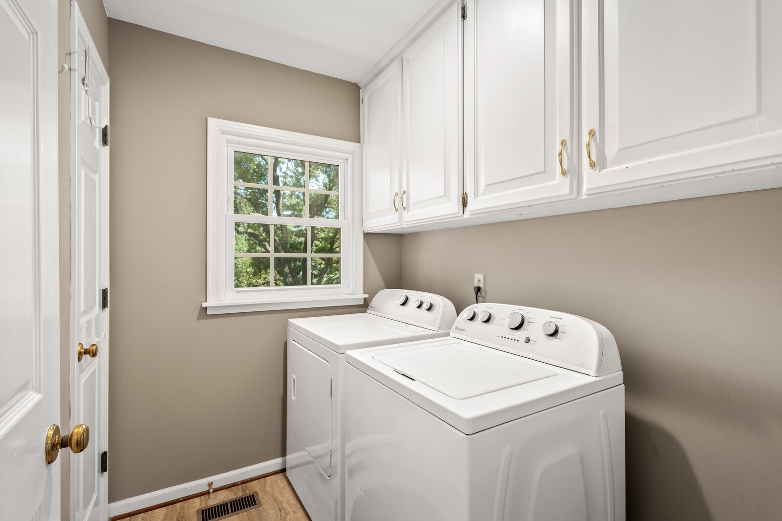 9228 Fox Run Dr