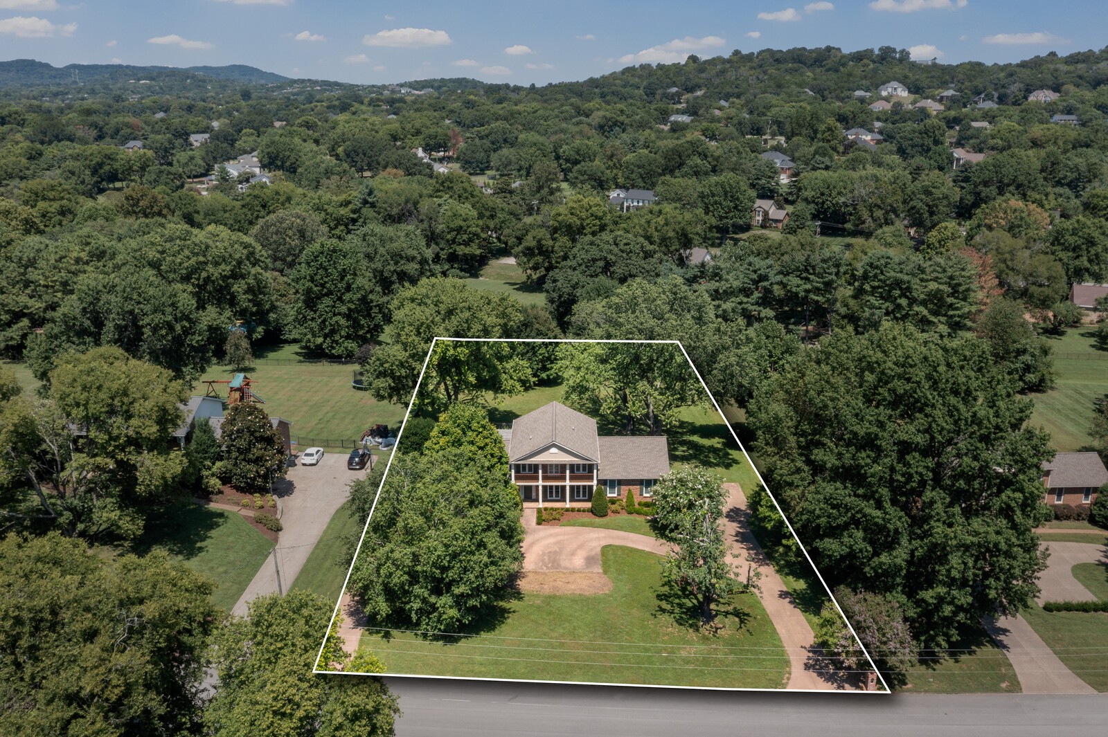 9228 Fox Run Dr
